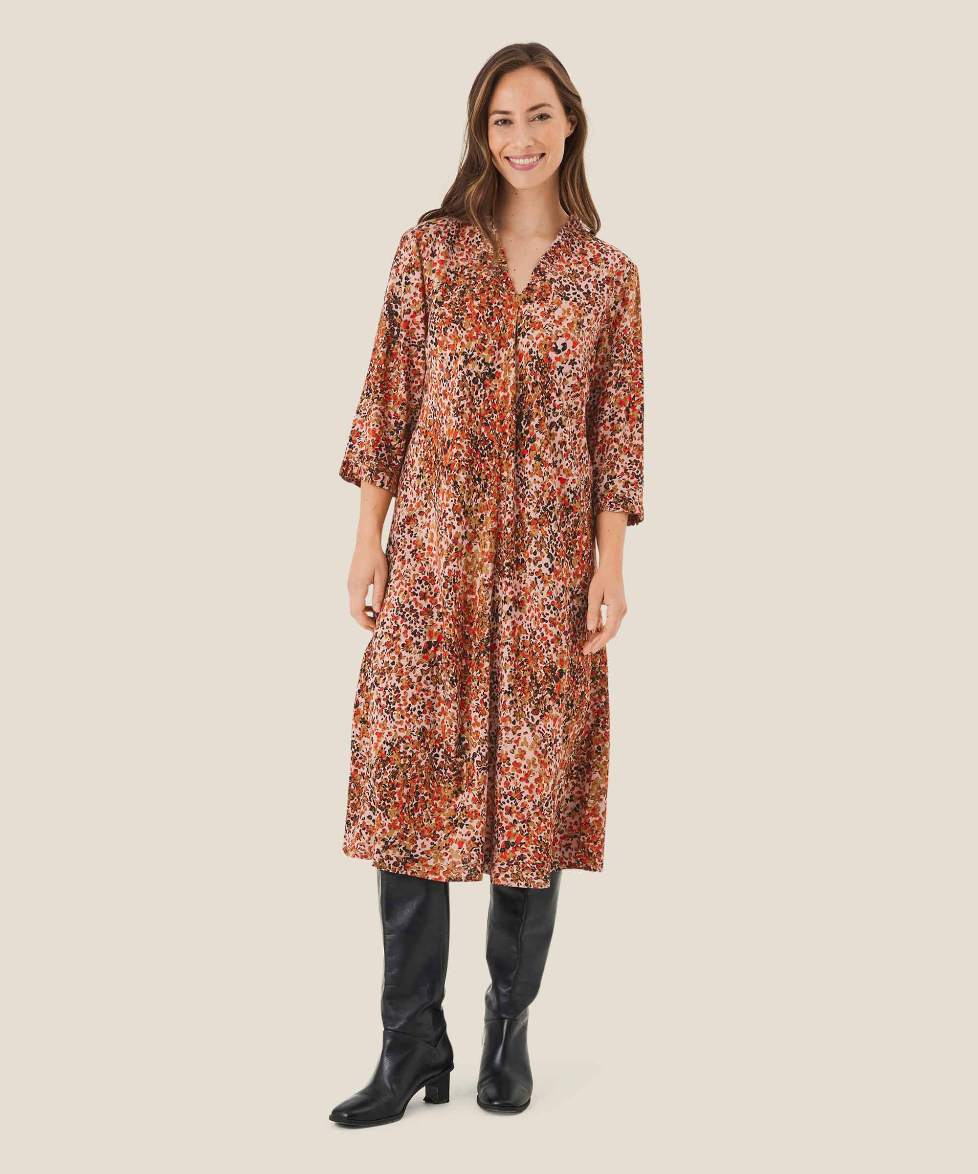 Nyrgit Kjole, Misty Rose