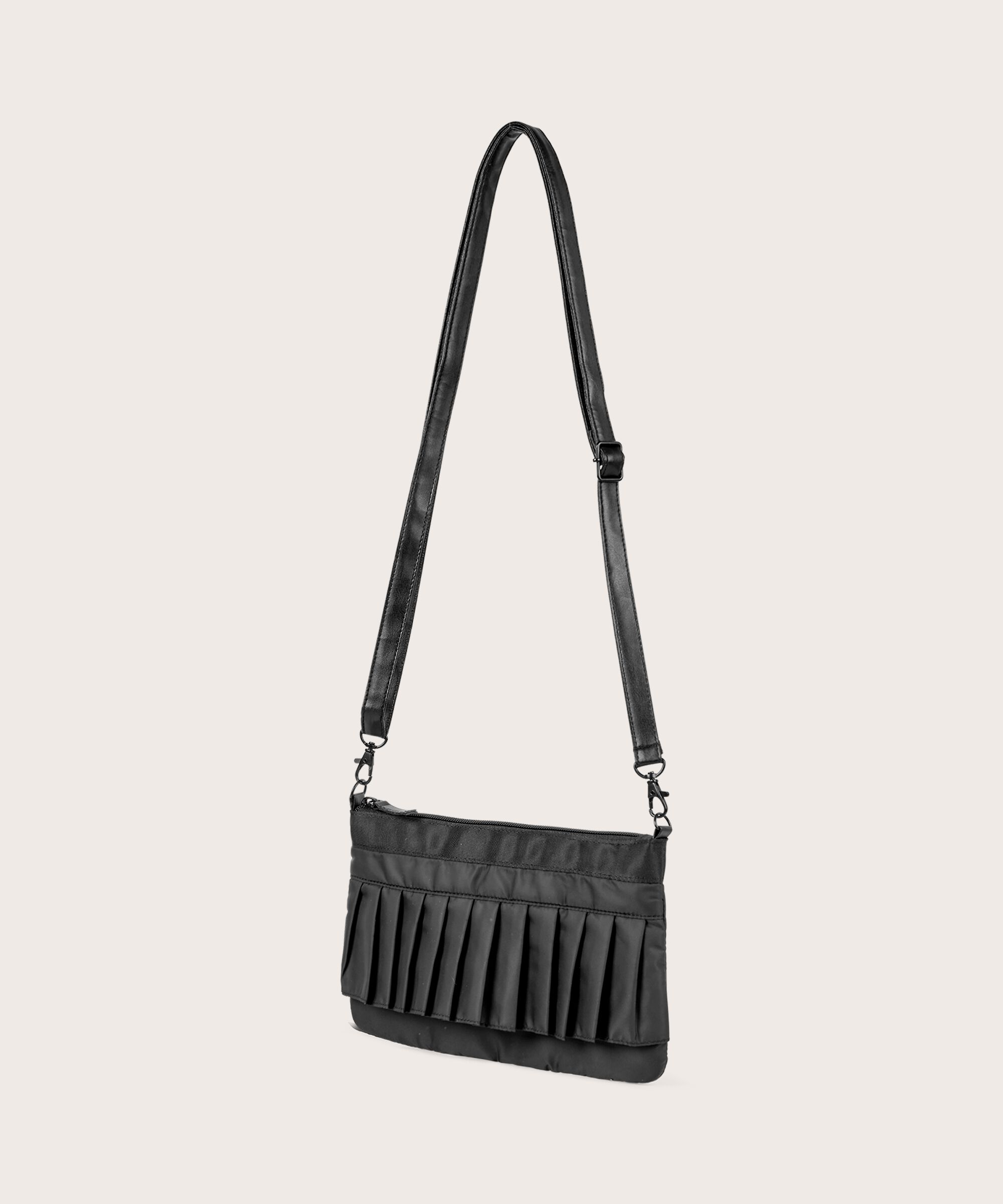 Runnika Taske, Black