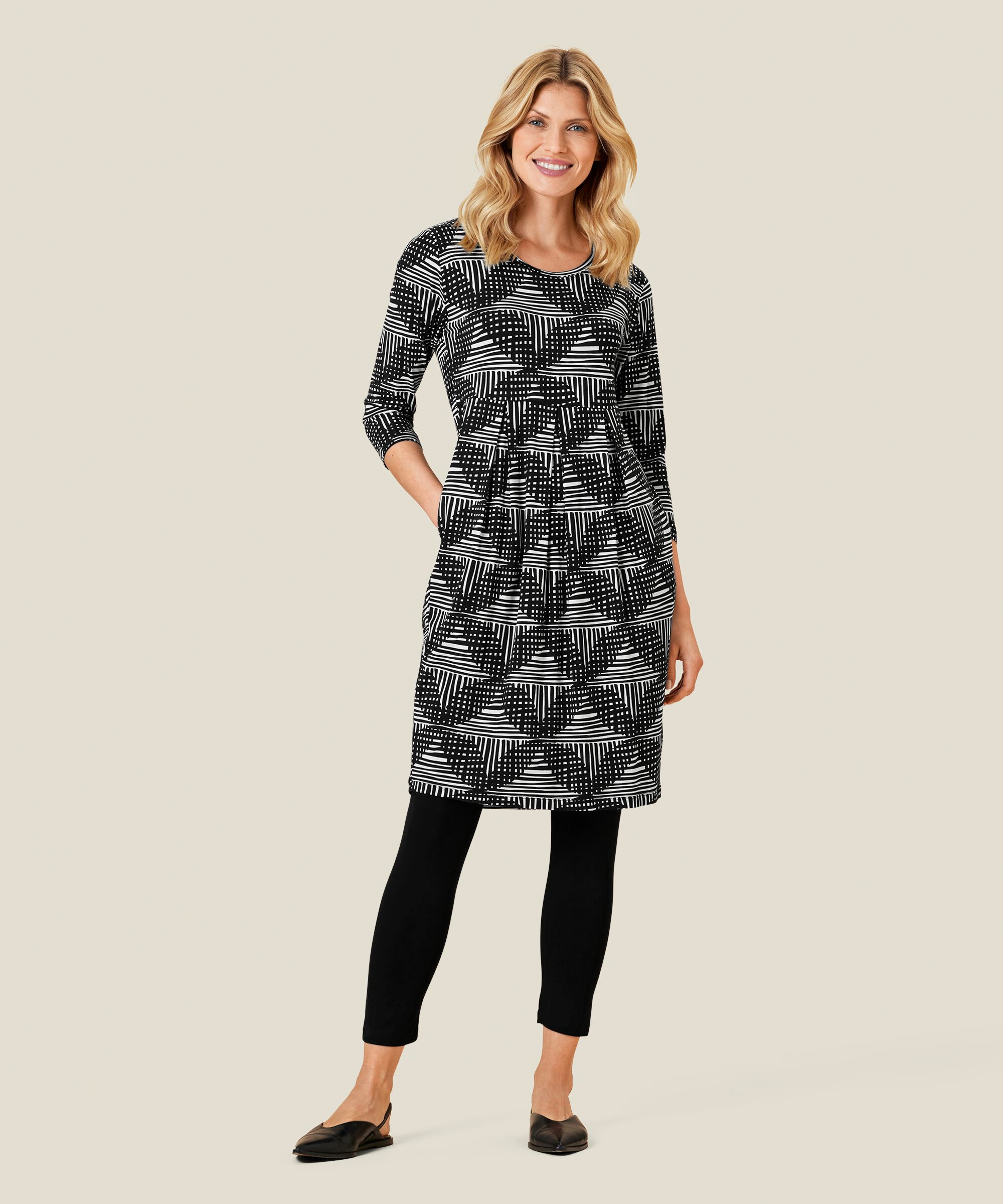 NOMA JERSEY KJOLE, Black