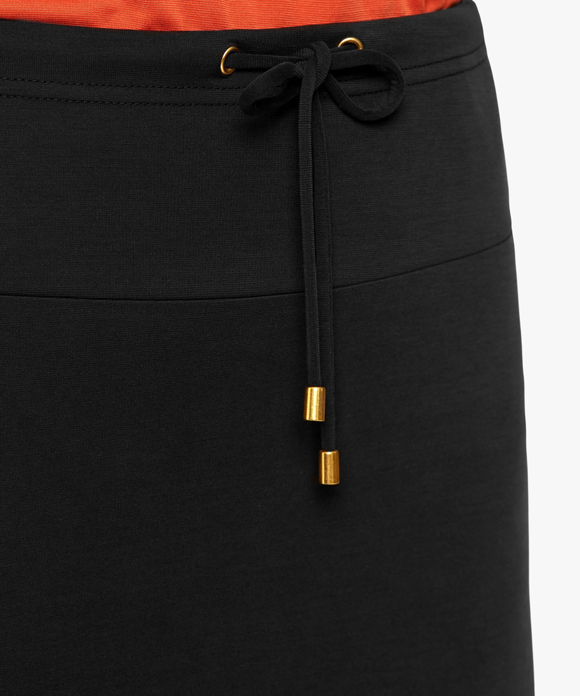 SANNA NEDERDEL, Black
