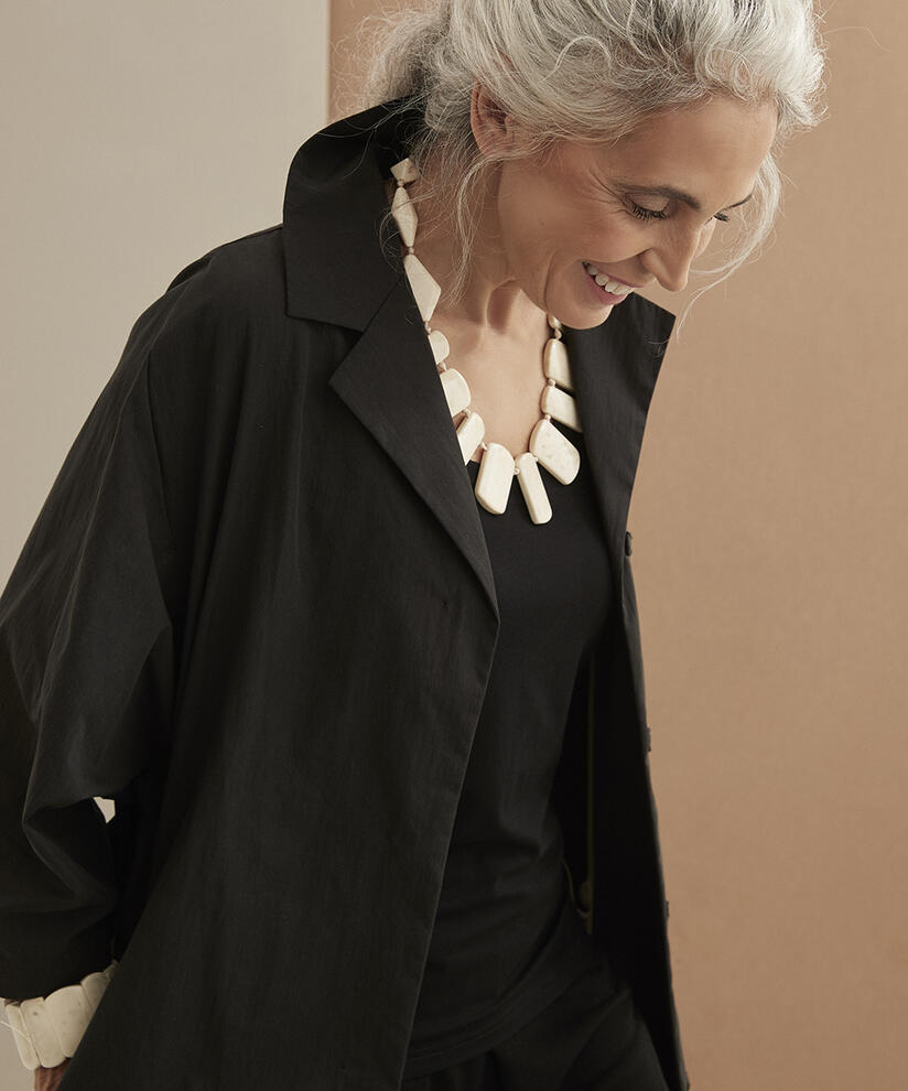 TAMARA FRAKKE, Black