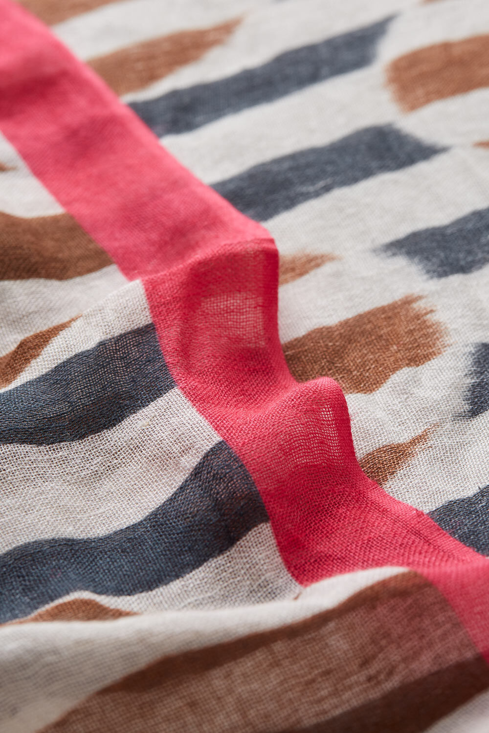 ADELIN T&Oslash;RKL&AElig;DE, Azalea