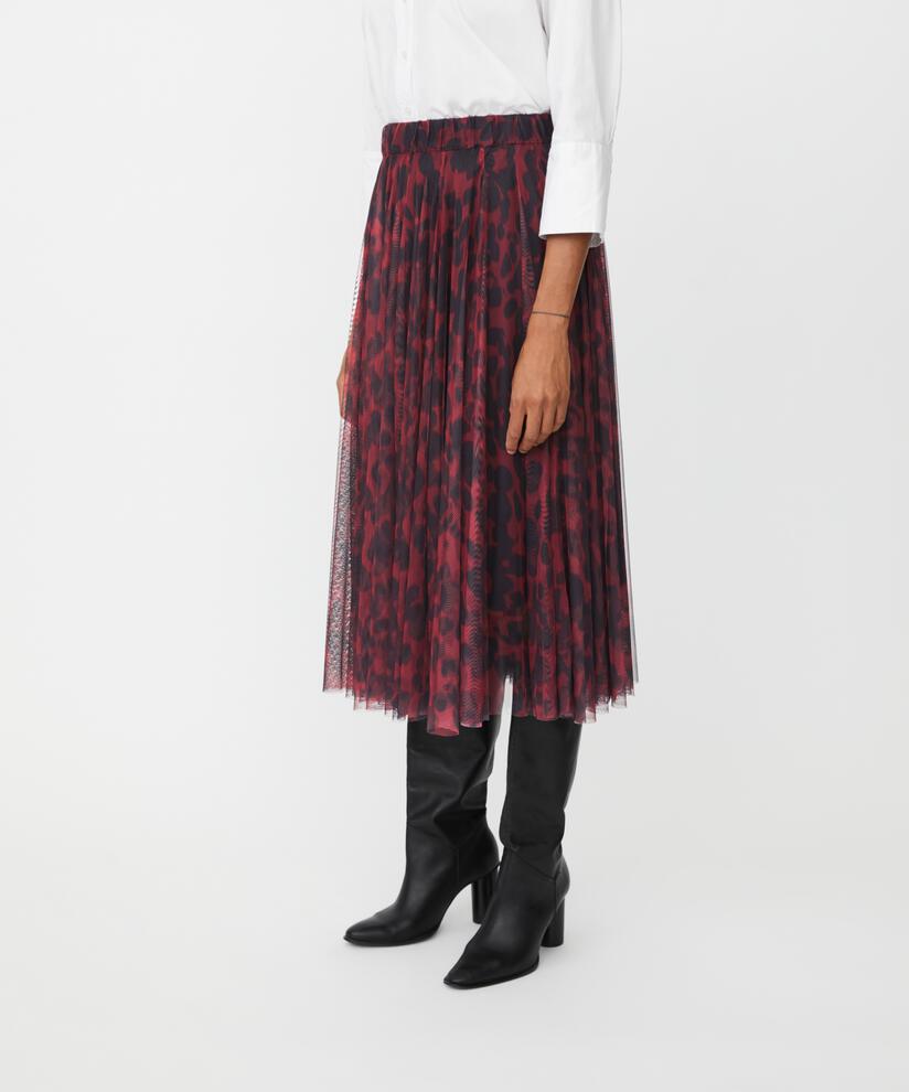 Scarlet Nederdel, Tawny Port