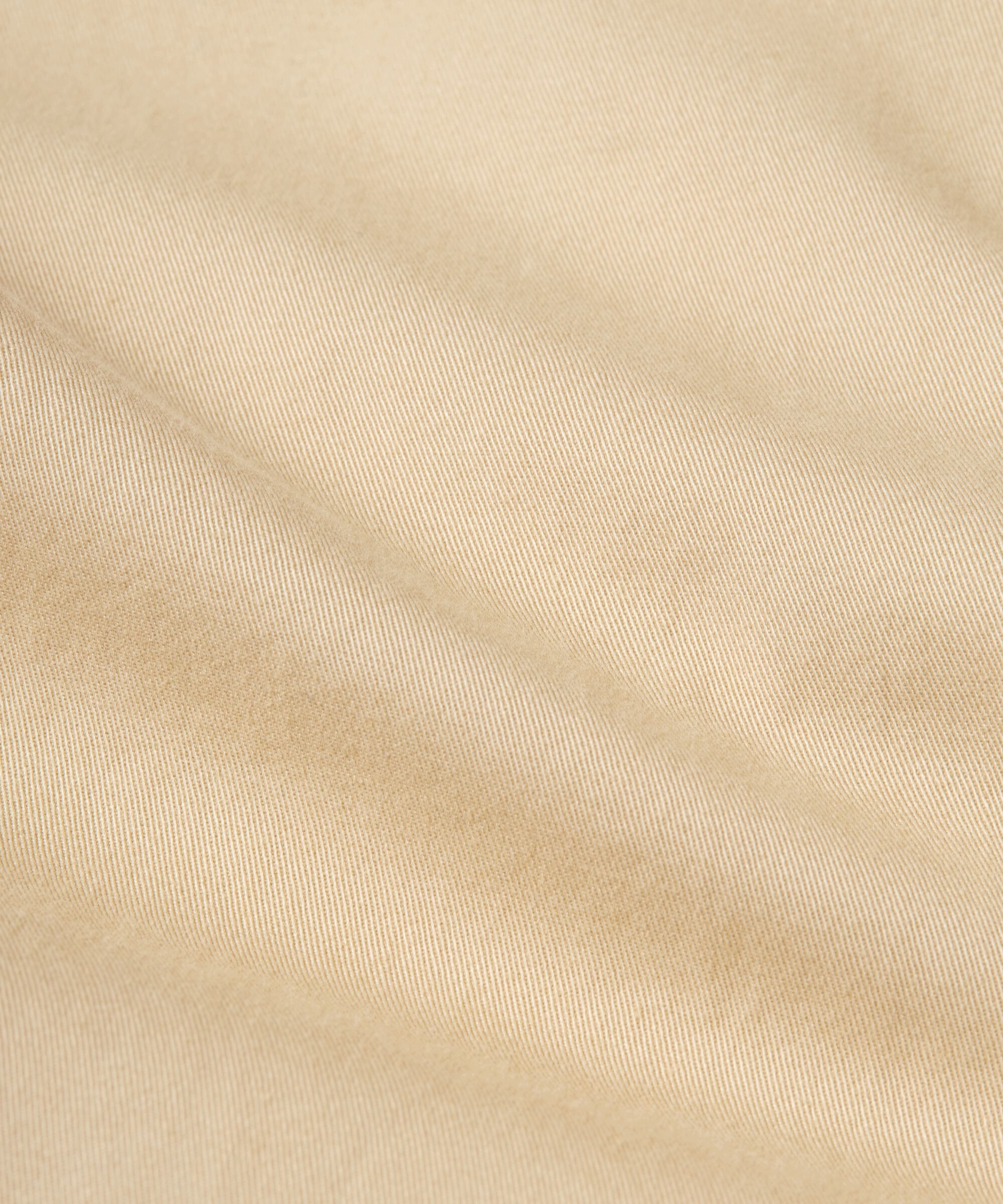 Pamila Bukser, Pale Khaki