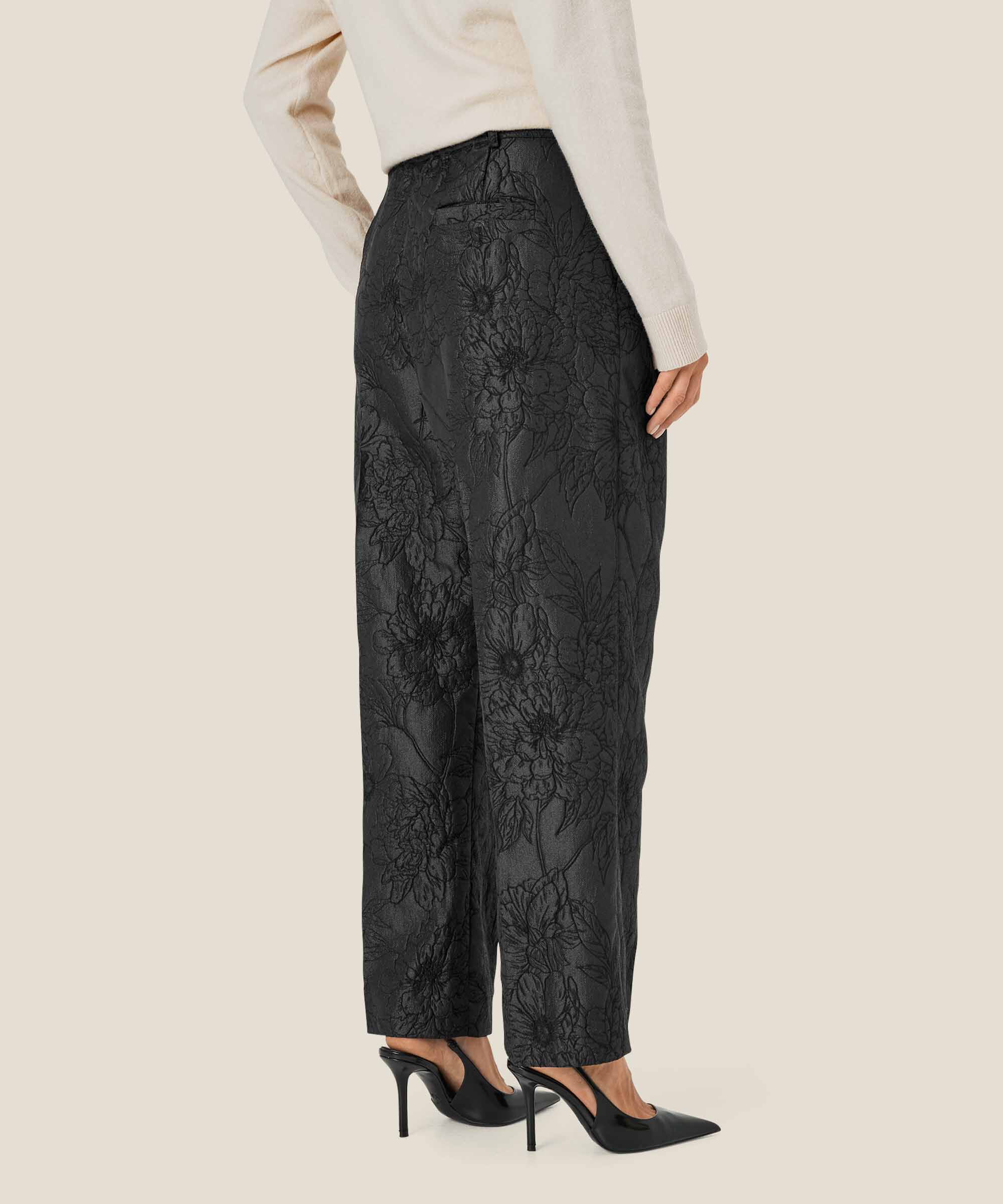 Perlias Bukser, Black