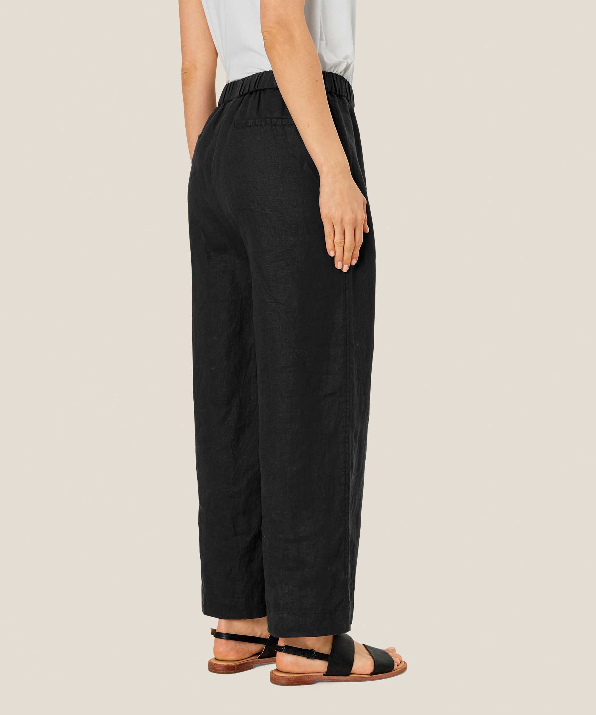 Parini Bukser, Black