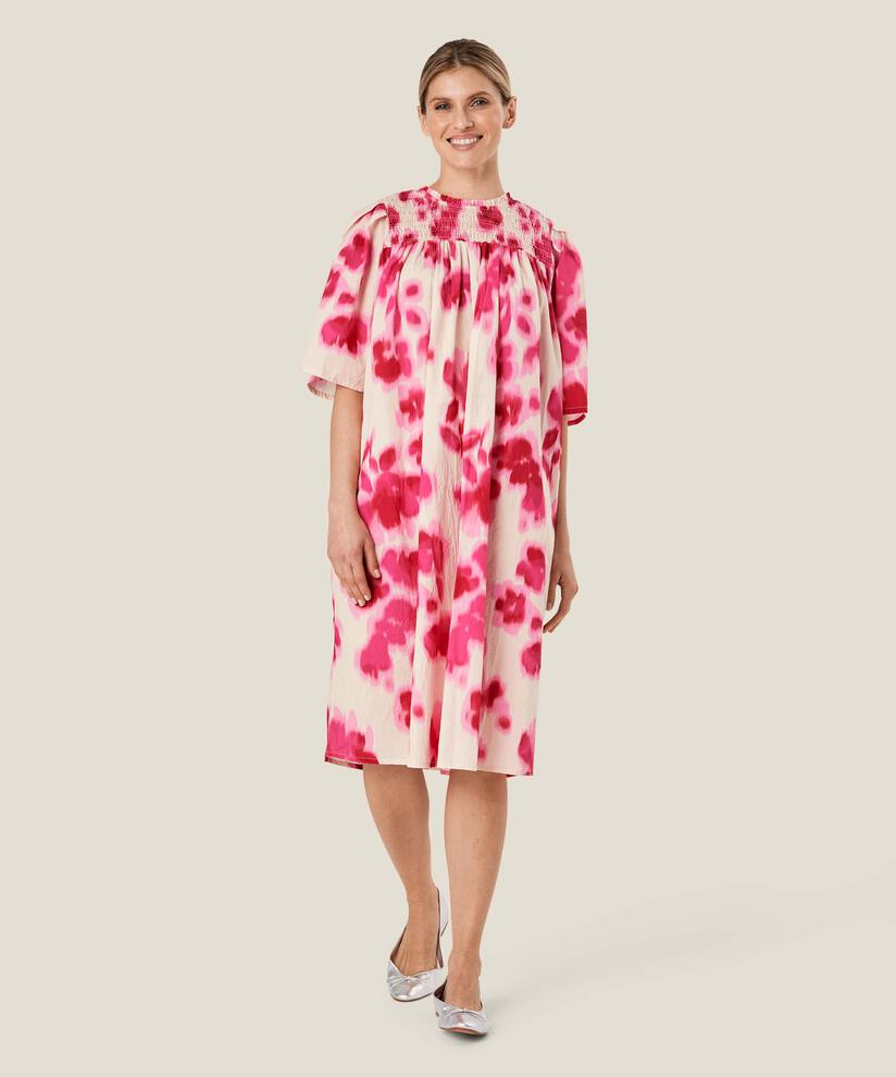 Nirassa Kjole, Pink Flambé
