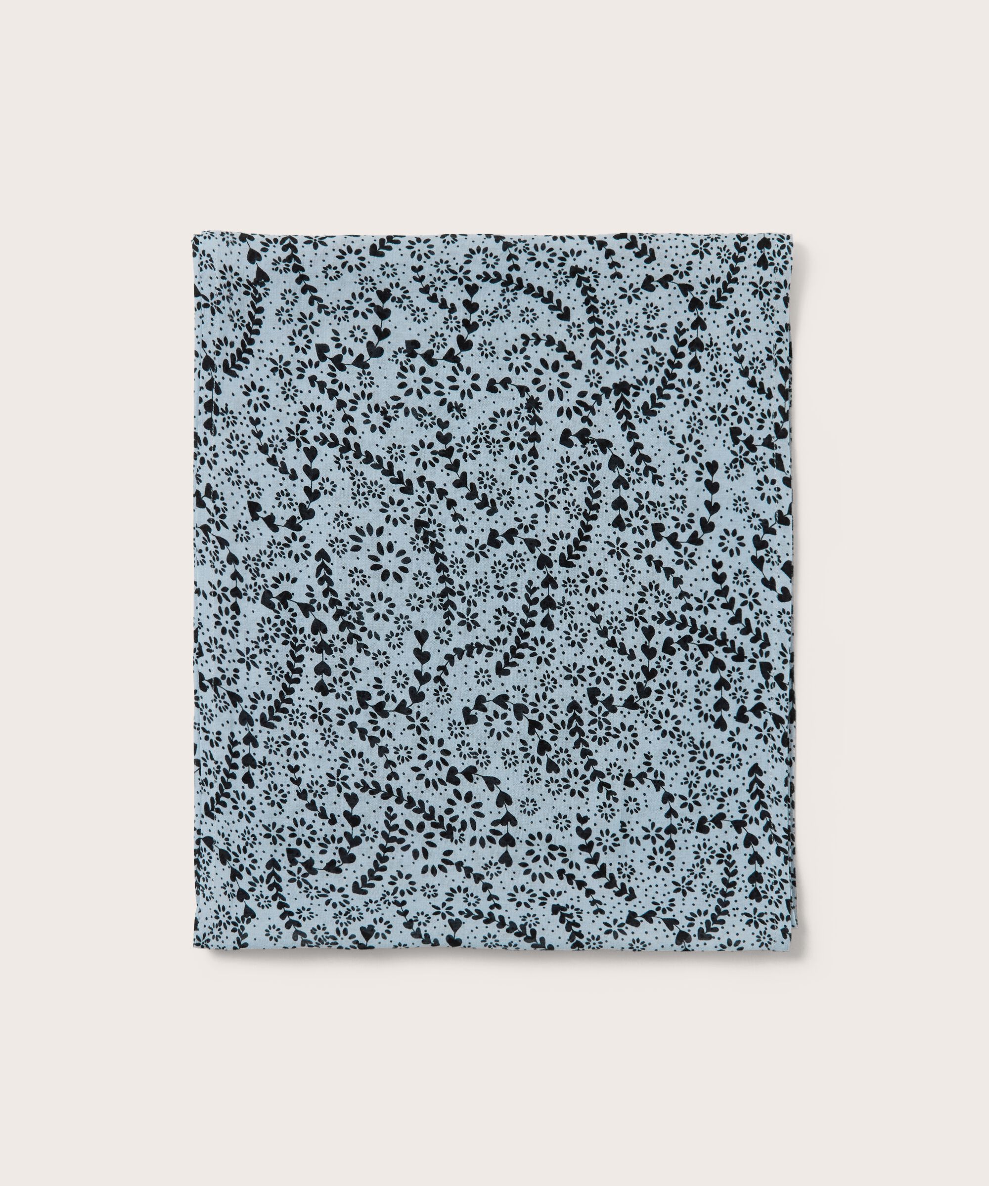 Along Tørklæde, Ashley Blue