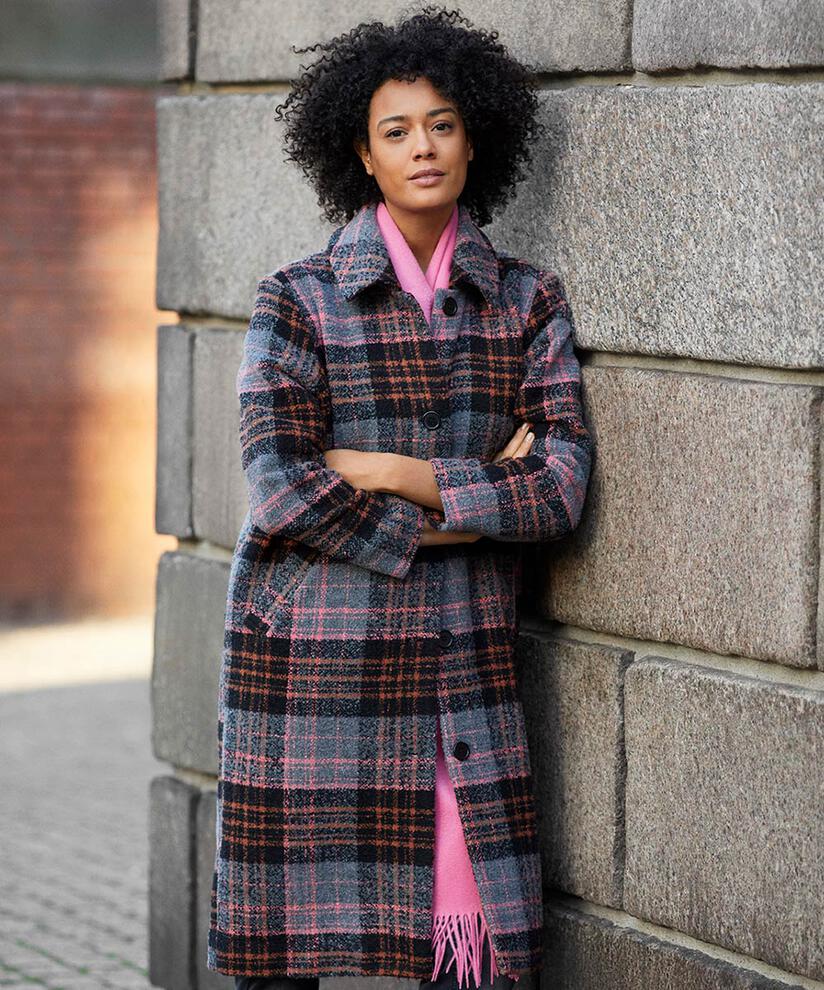 TIFFANY FRAKKE, Chateau Rose