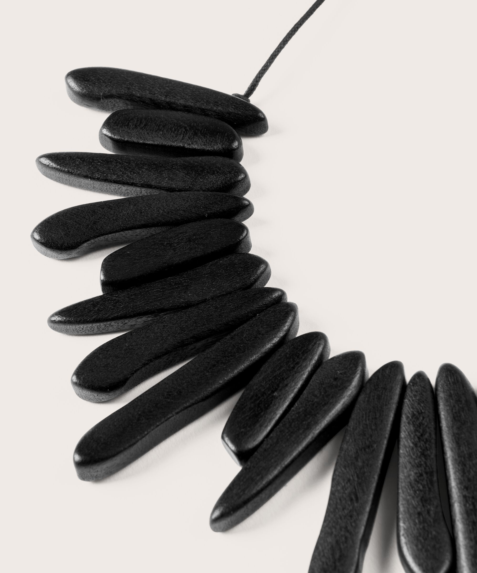 Rykka Halskæde, Black