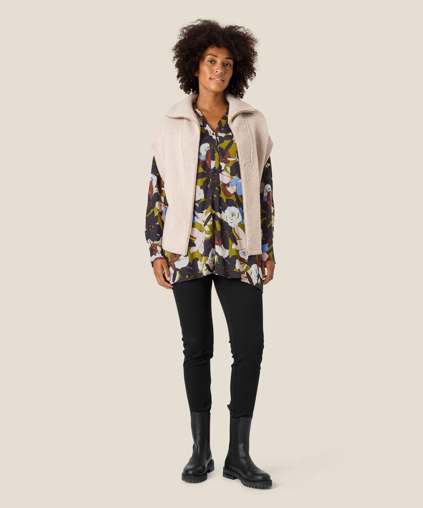 Feli Cardigan, Whitecap