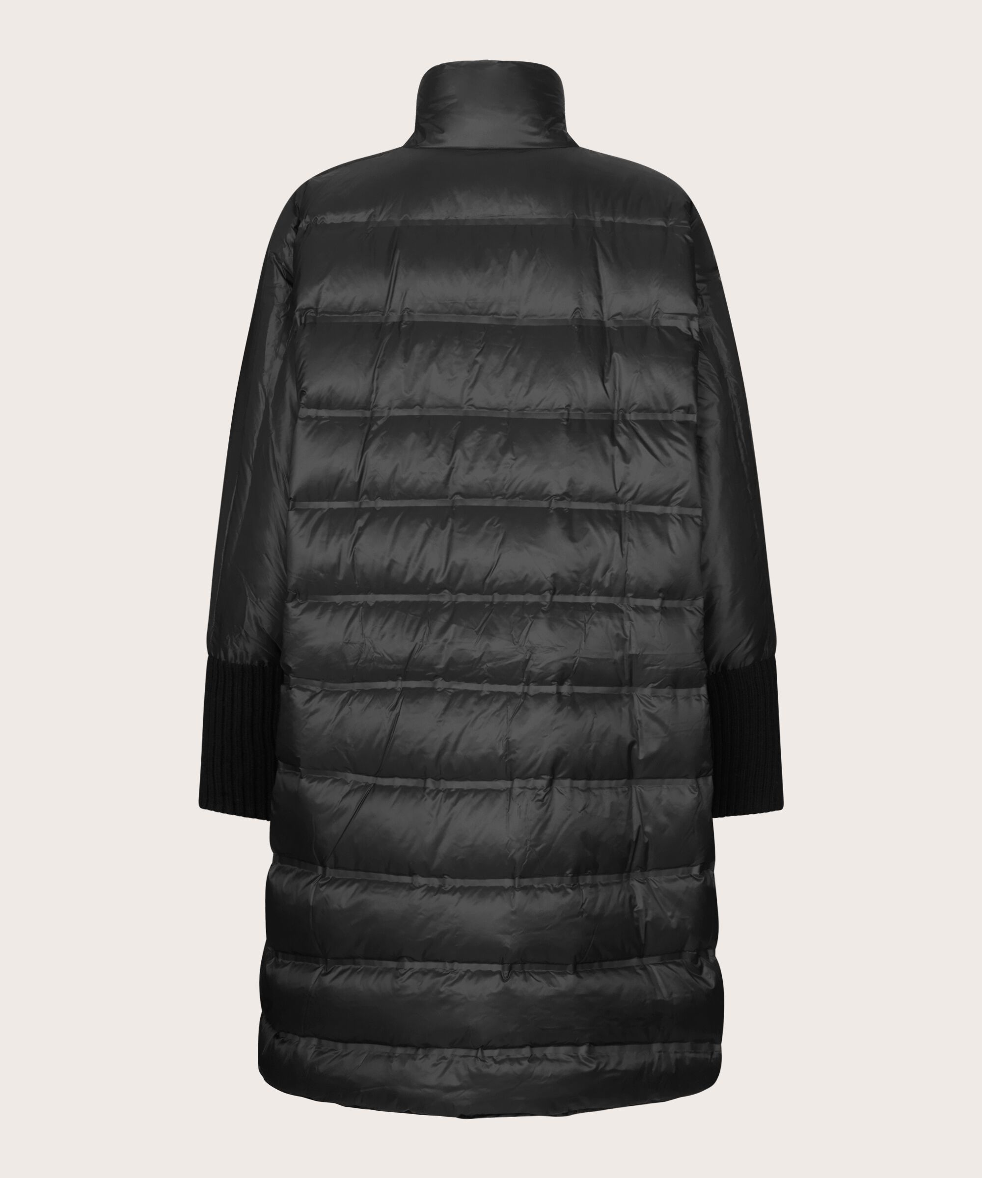 Tilda Dunfrakke, Black