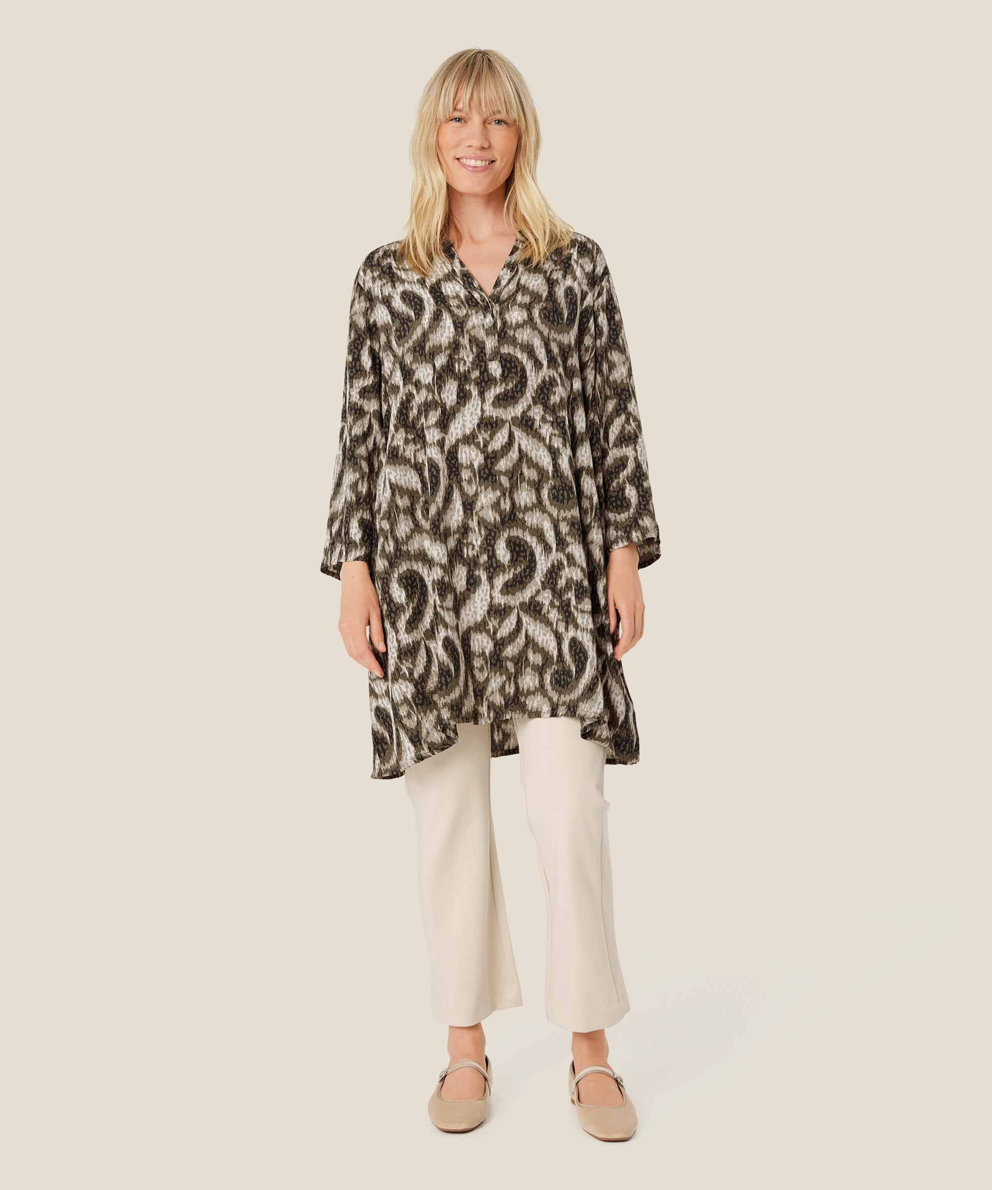 Gali Tunika, Sea Turtle