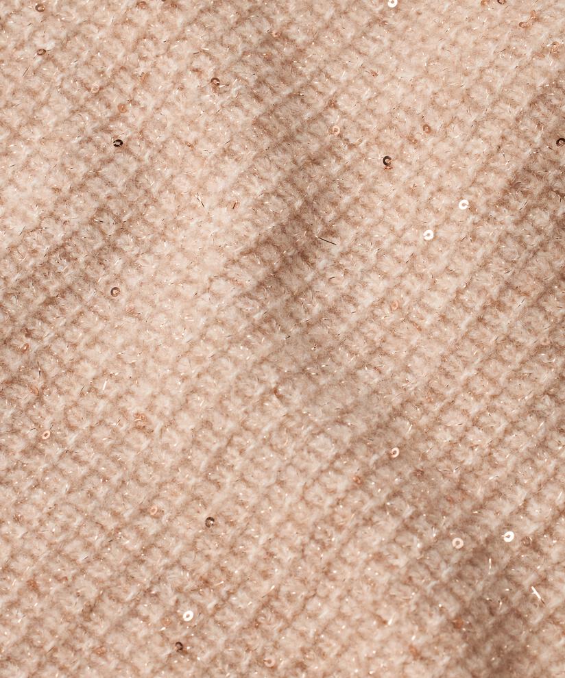 Lianna Cardigan, Bisquit