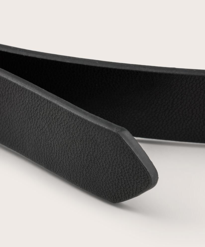 Rivela Bælte, Black