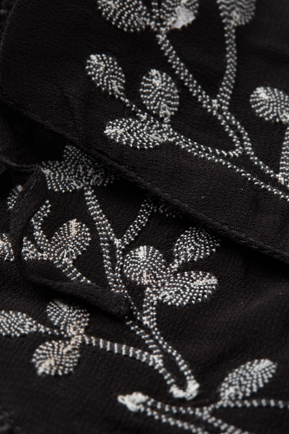 RAVA KRAVE, Black