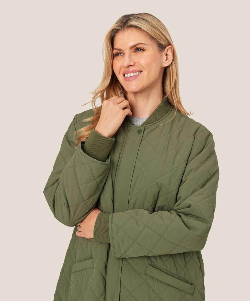 Topasi Frakke, D. Lichen Green