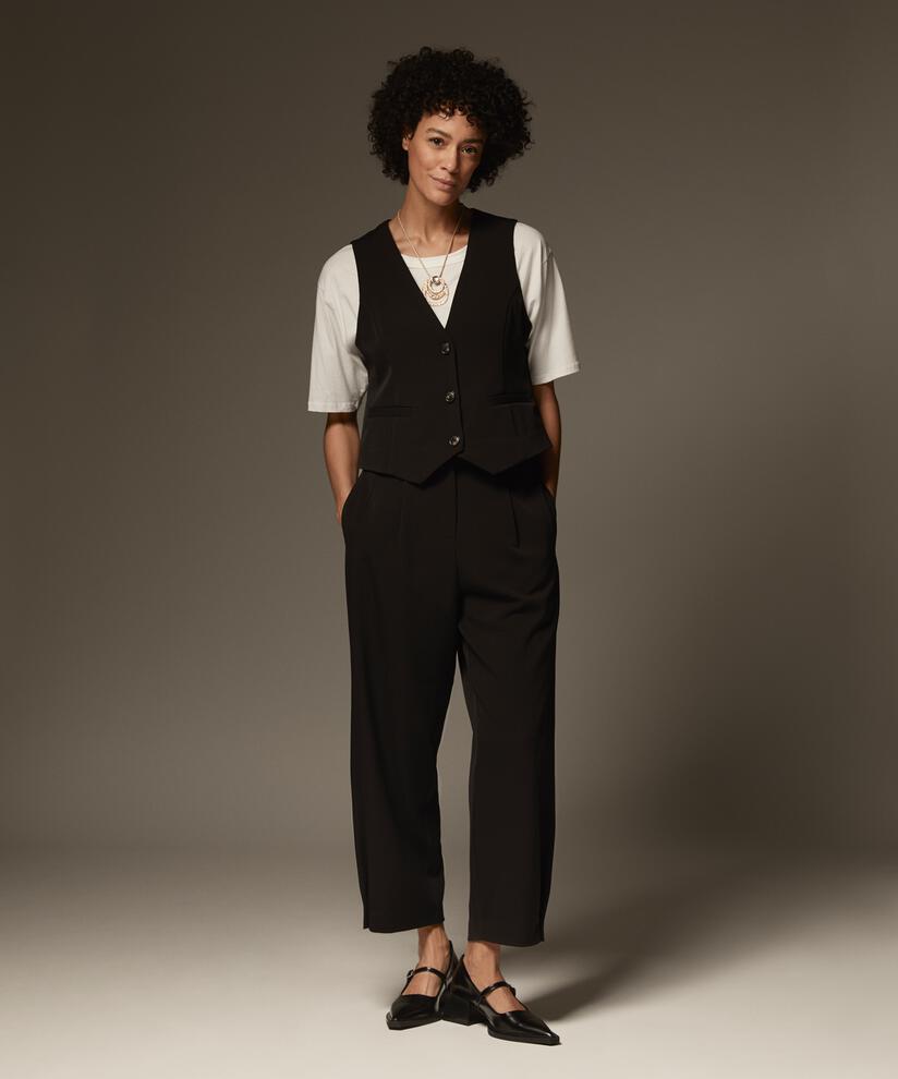 Punna Bukser, Black