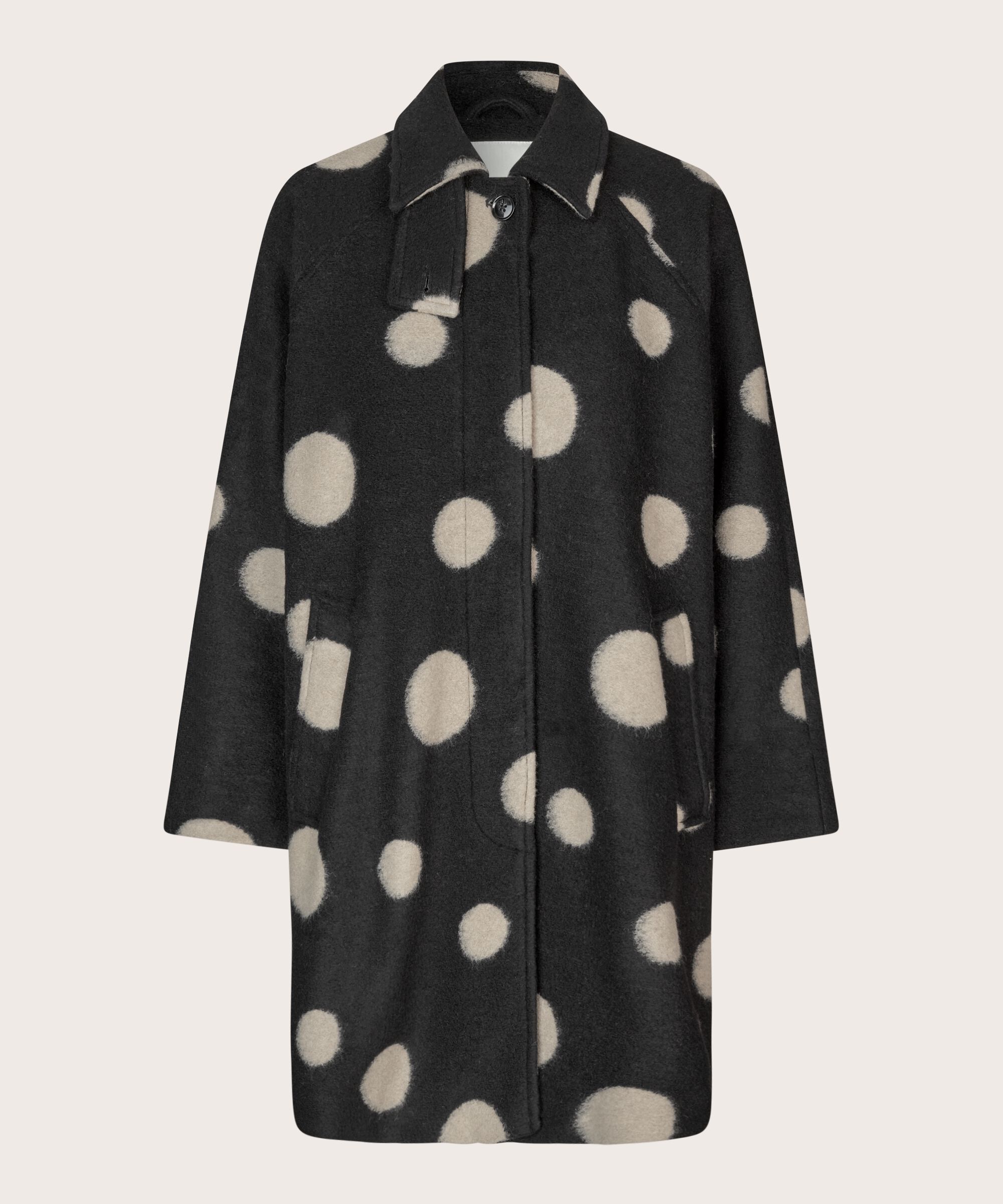 Tunila Uldfrakke, Black