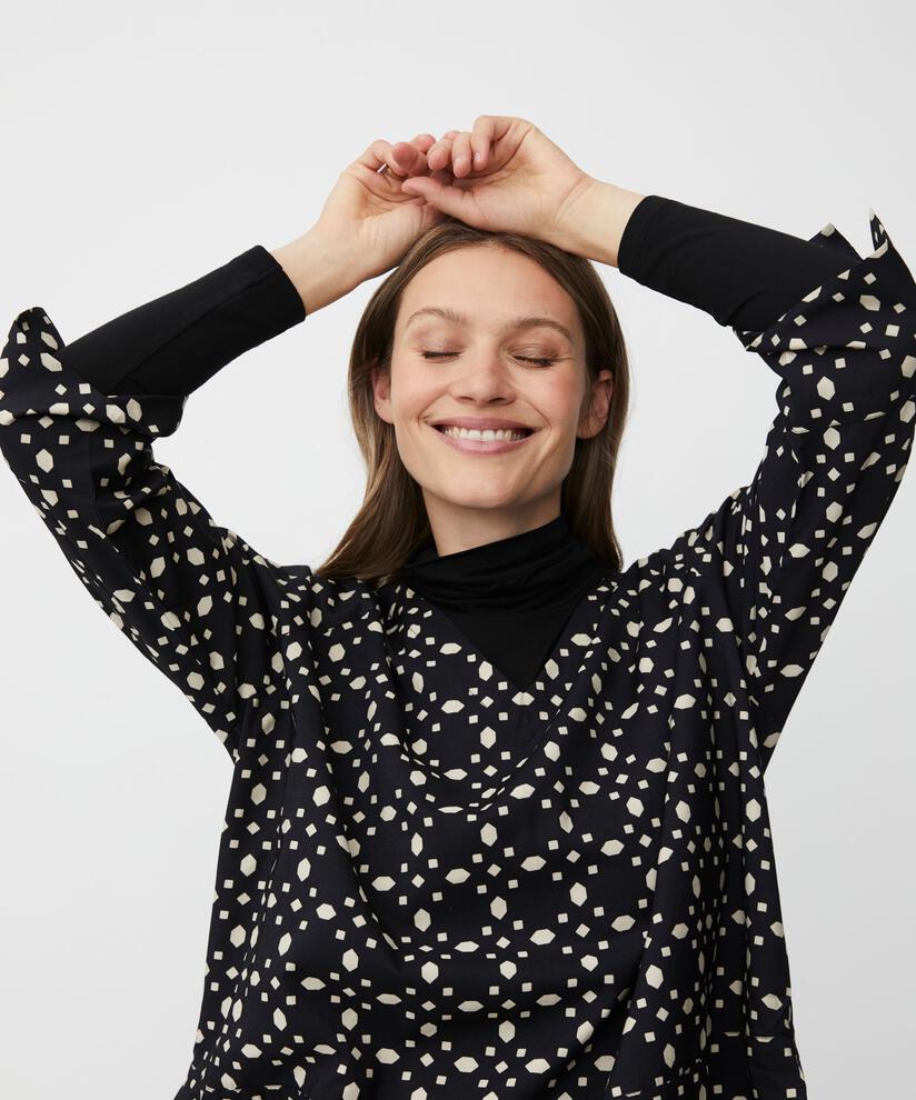 Benika Top, Black