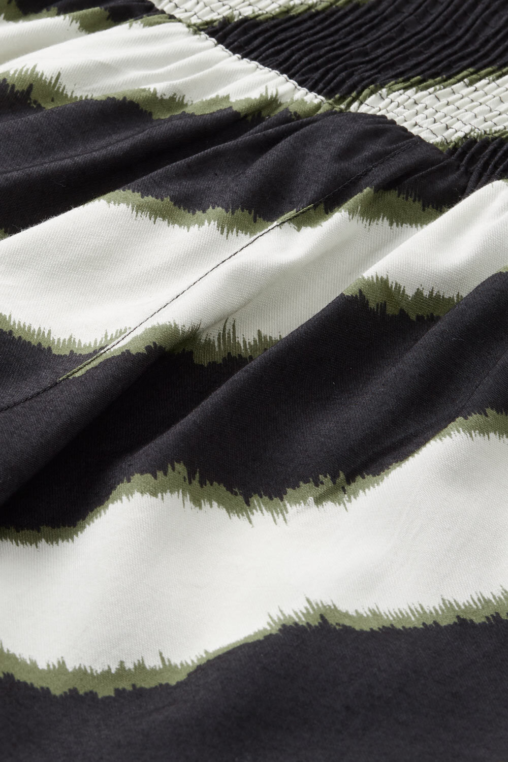 PAI BUKSER, Capulet Olive