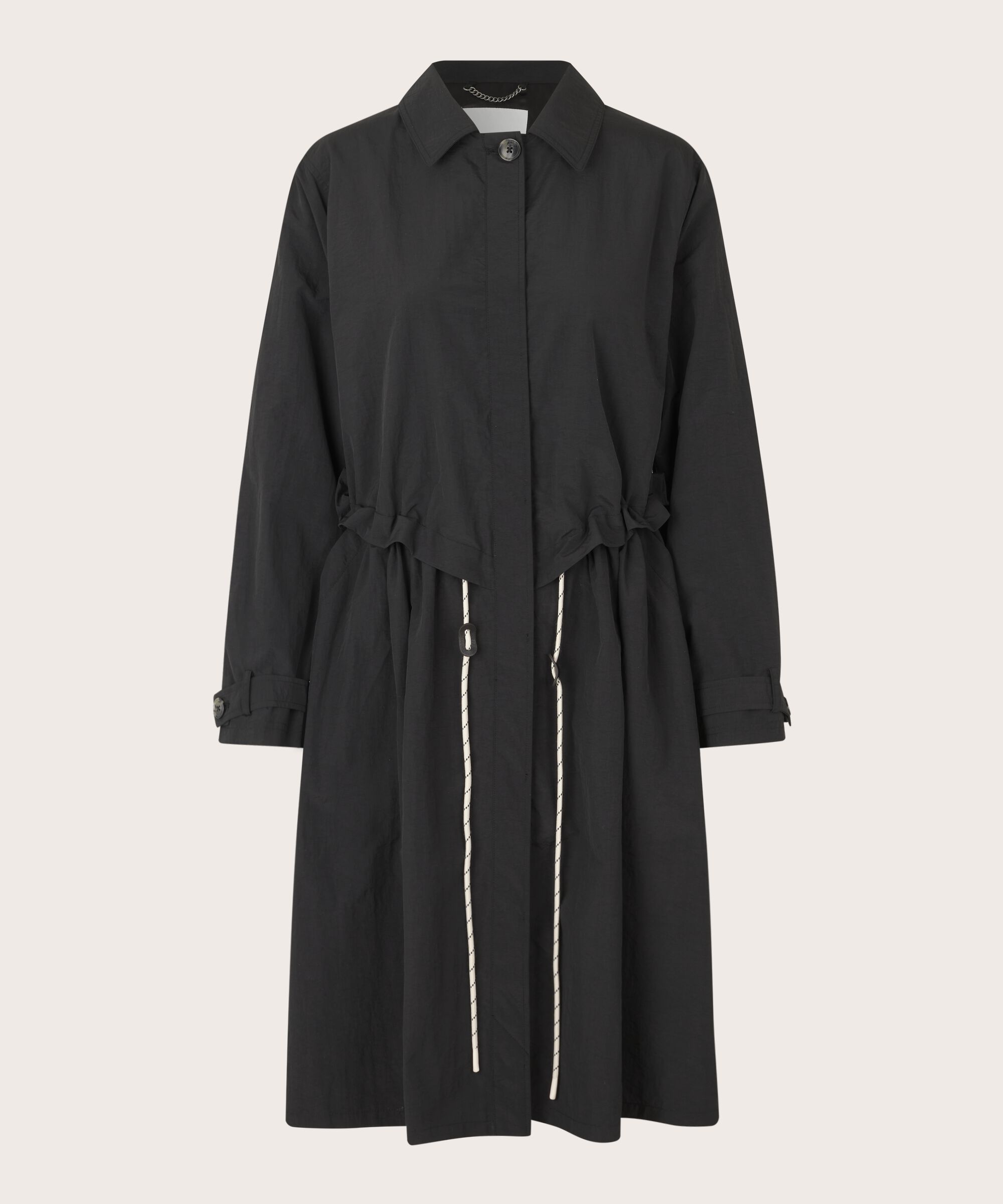 Tilia Frakke , Black