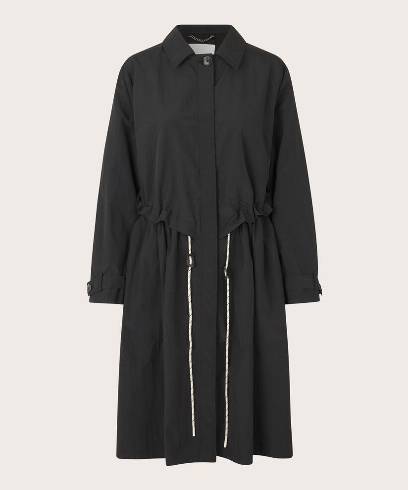 Tilia Frakke , Black