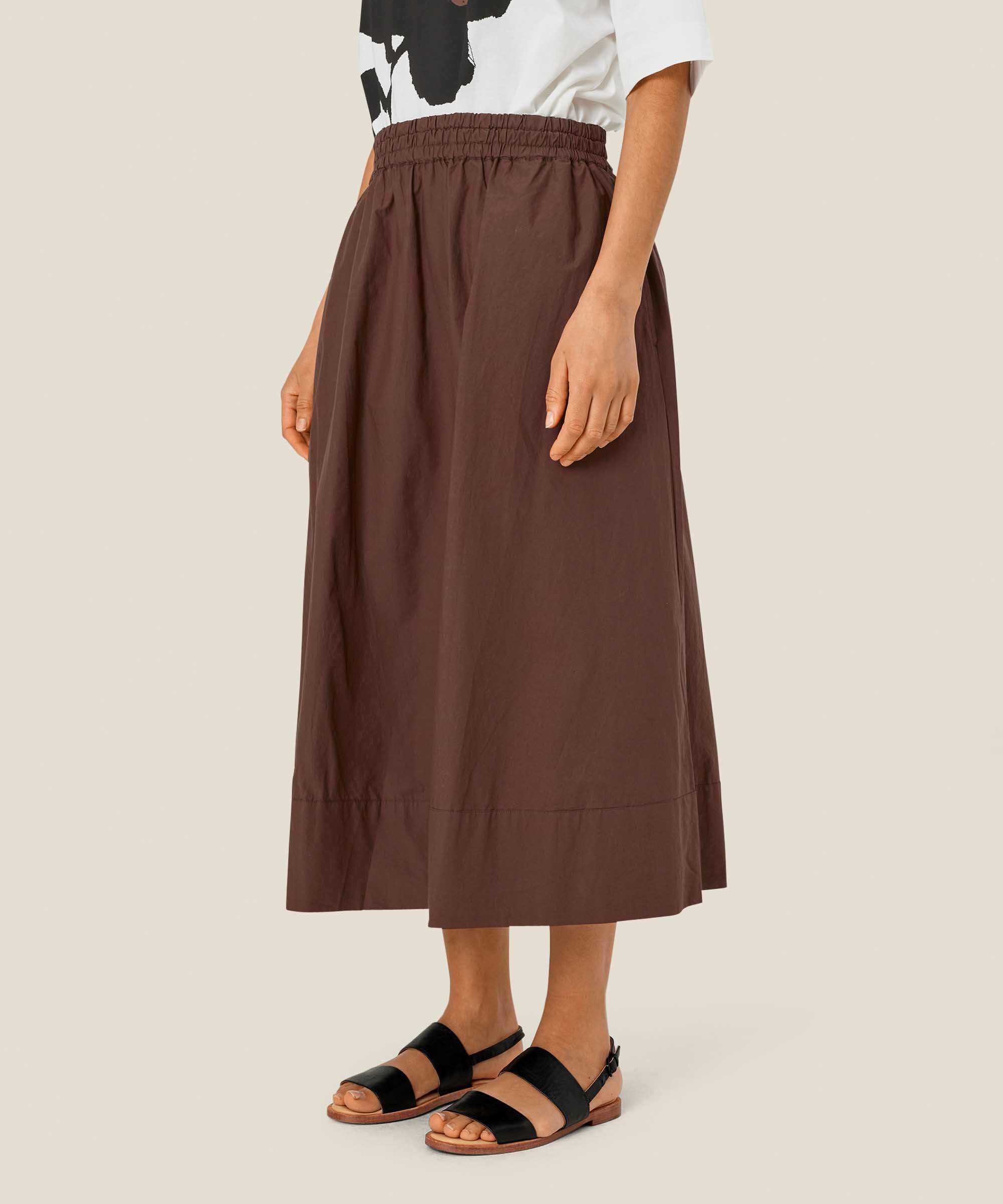 Sebana Nederdel, Chestnut