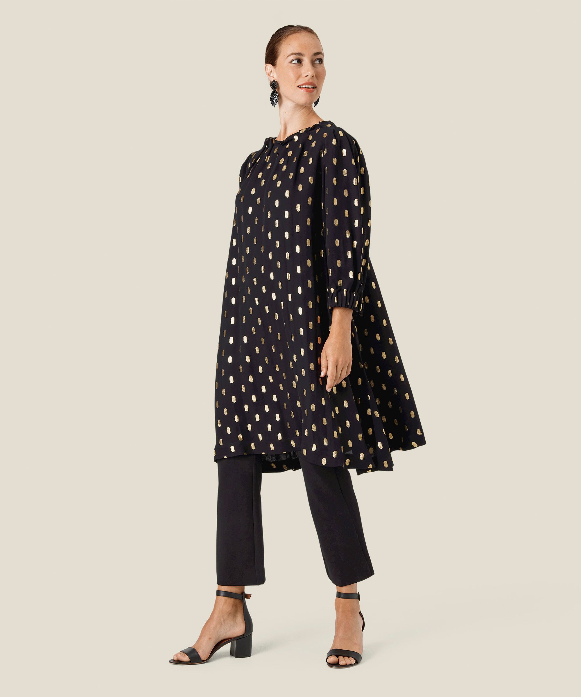 Najane kjole, Black