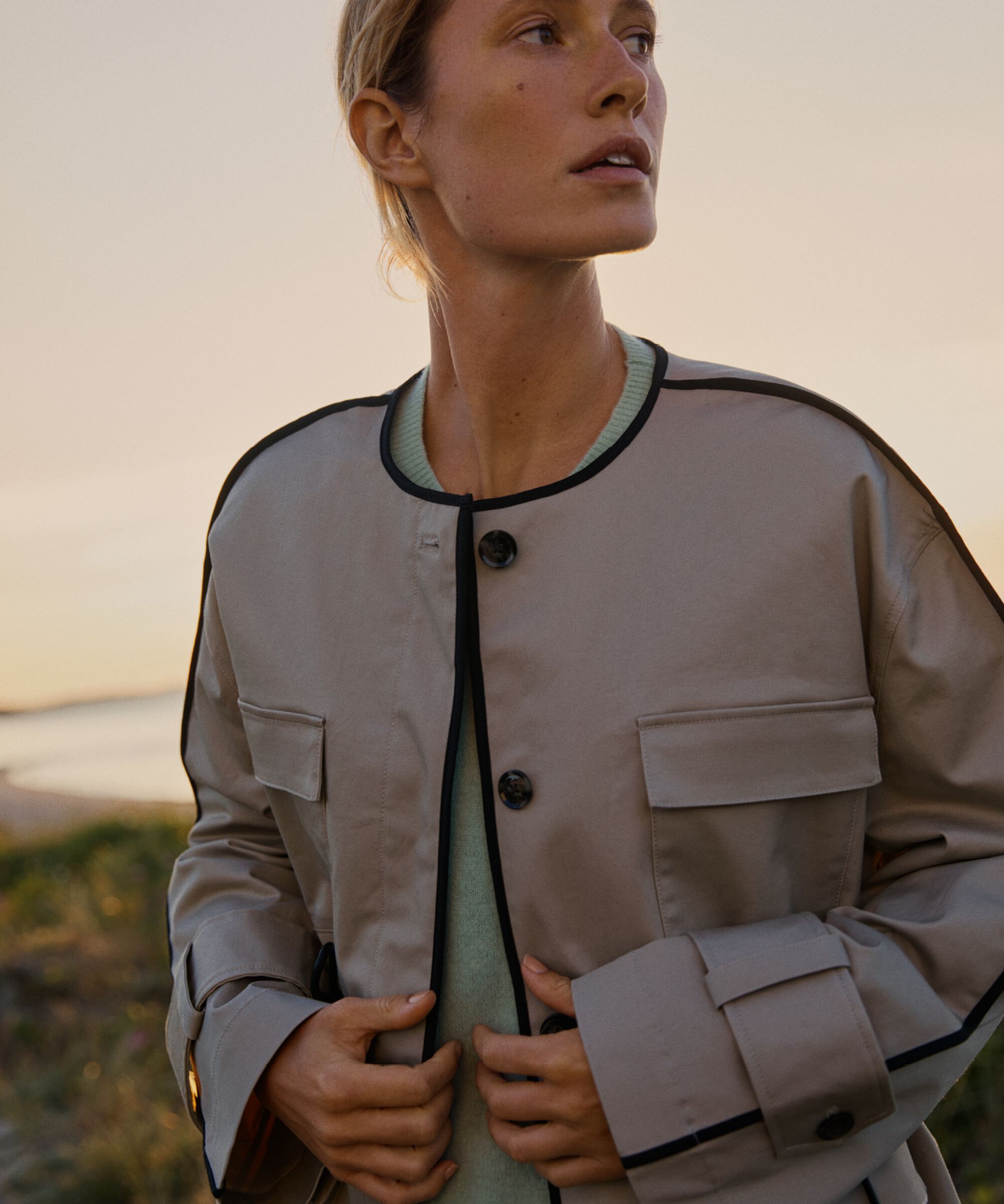 Tuniper Jakke, Plaza Taupe