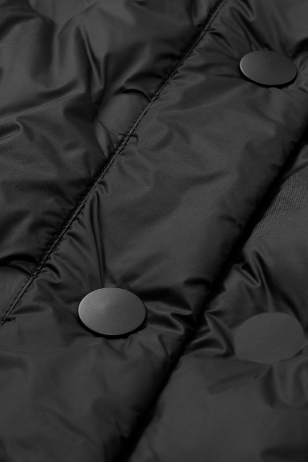 TUTTA DUNVEST, Black