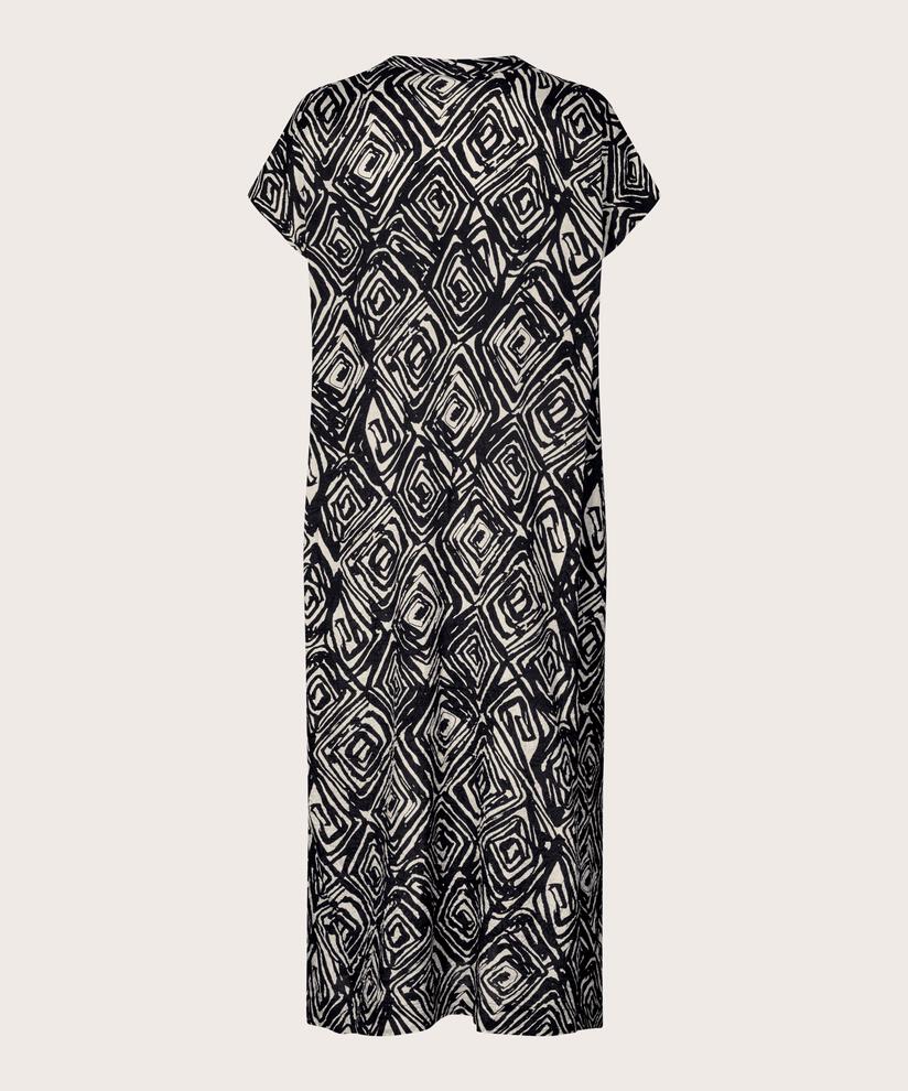 Olivian Kjole, Black