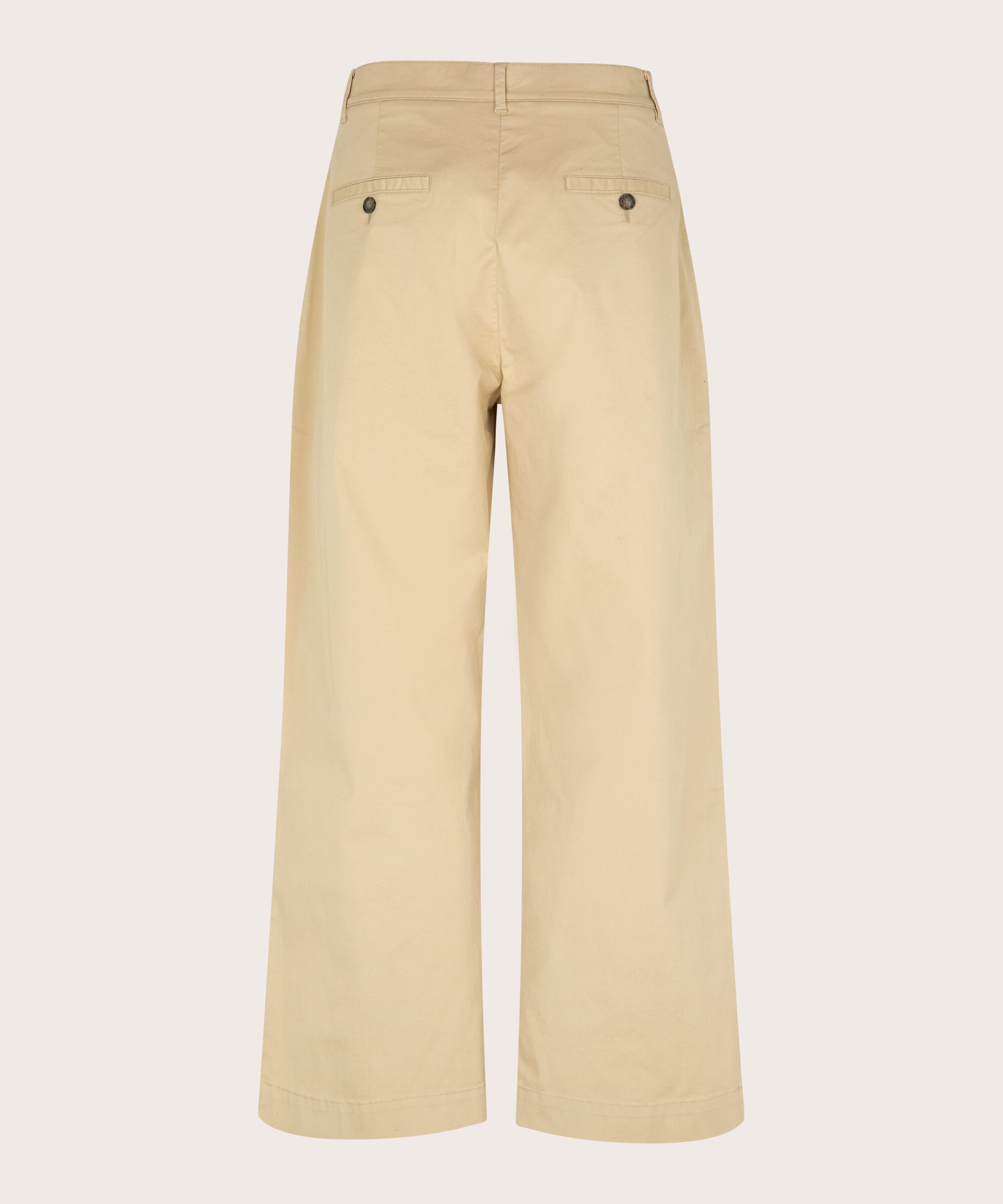 Pamila Bukser, Pale Khaki