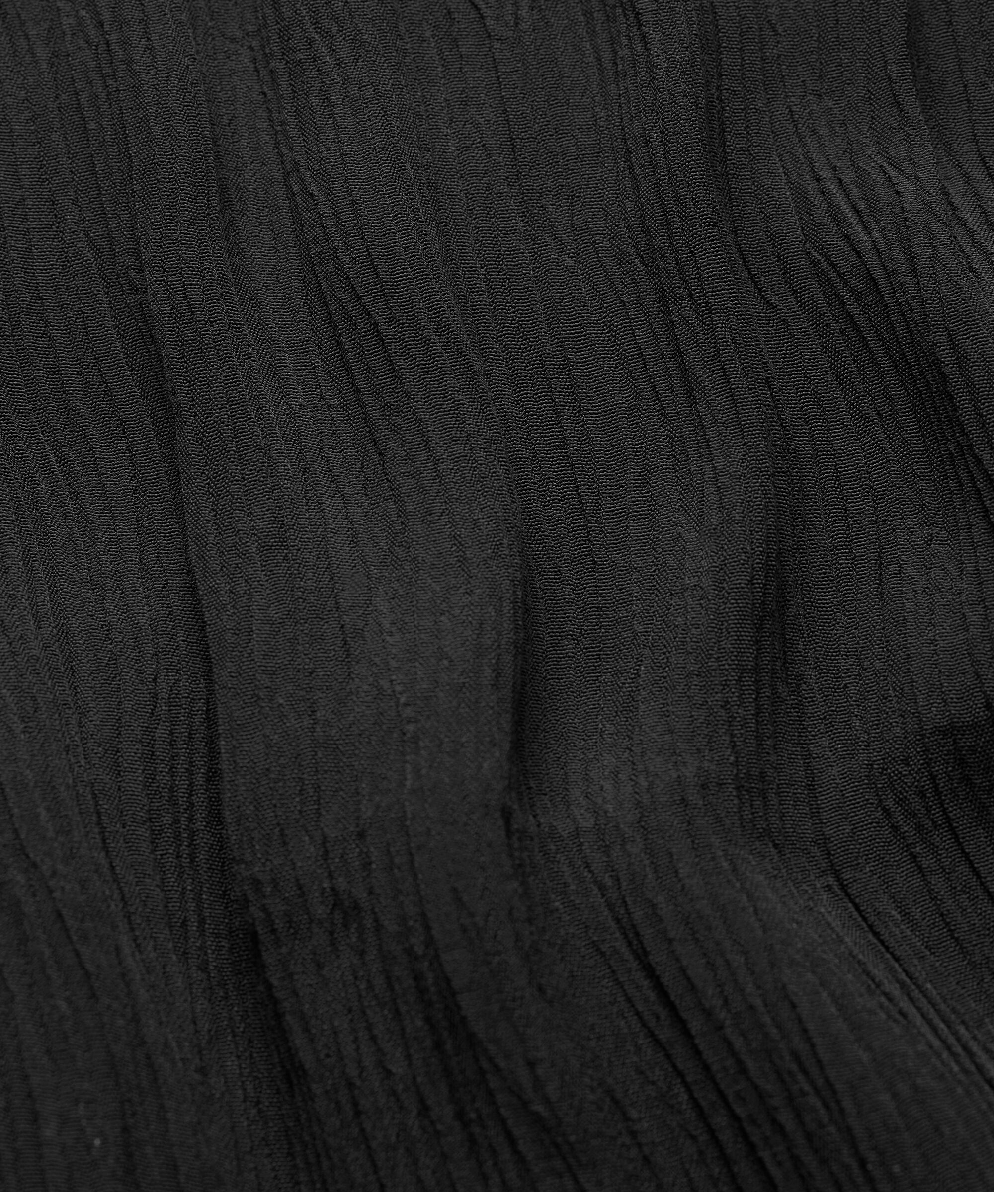 Orie Kjole, Black