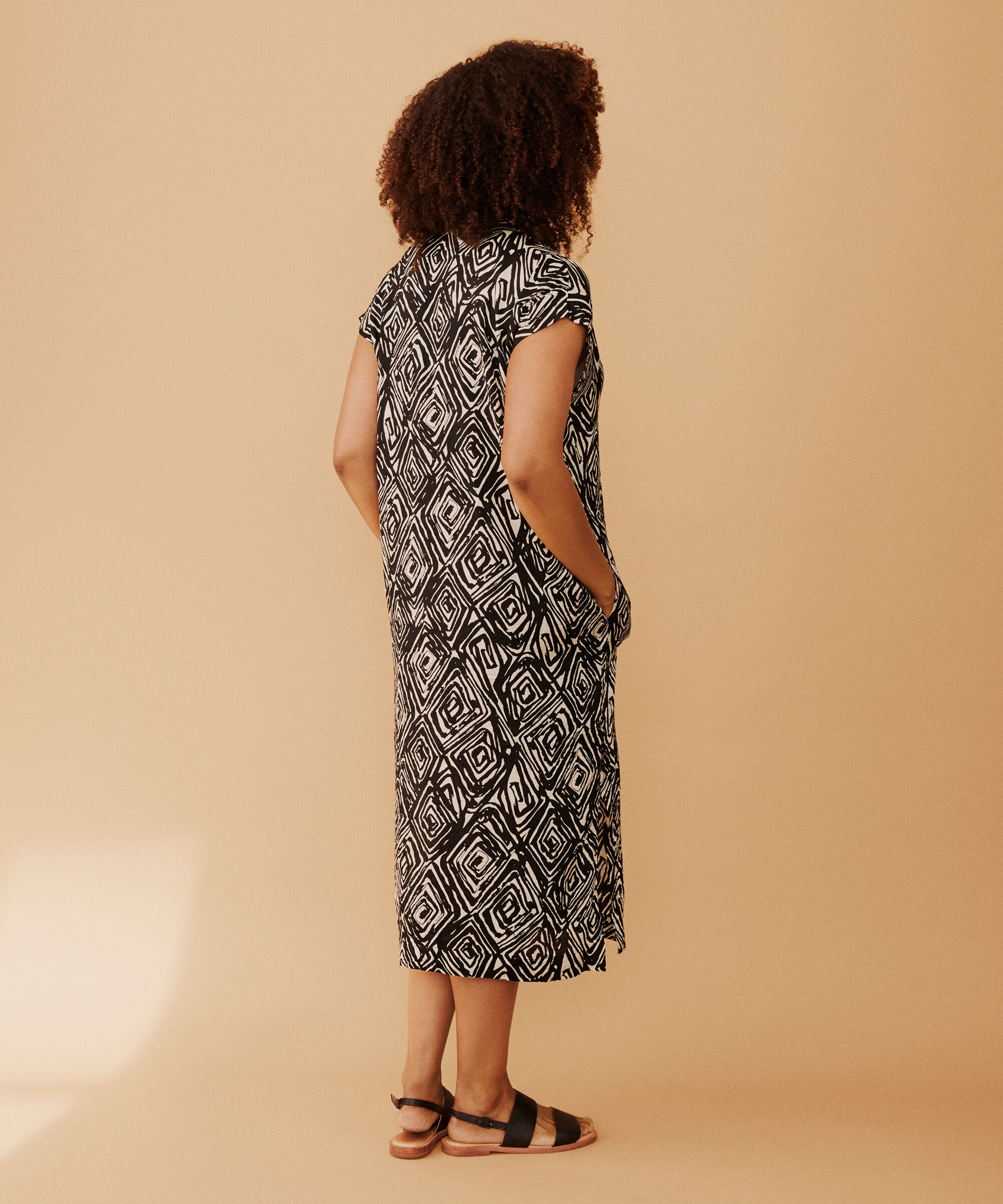 Olivian Kjole, Black
