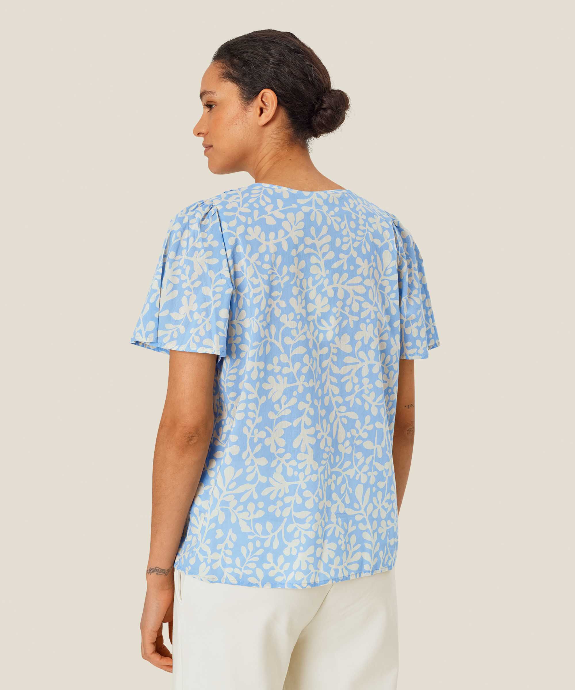 Delphia Top, Della Blue