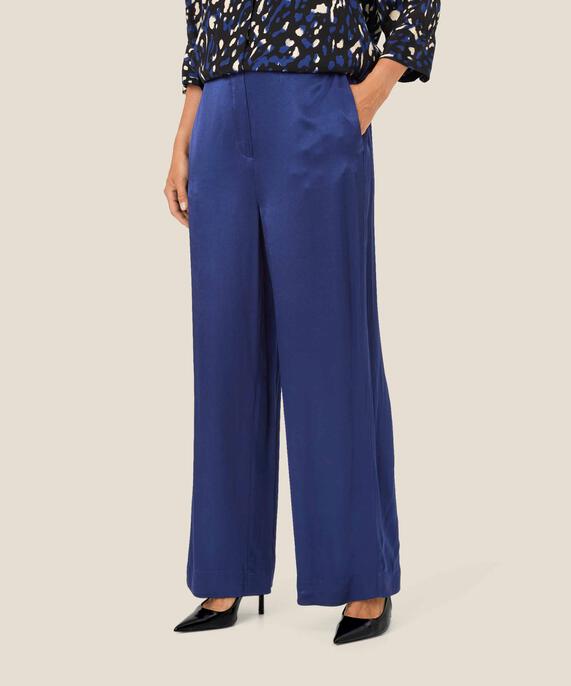 Pippie Bukser, Medieval blue