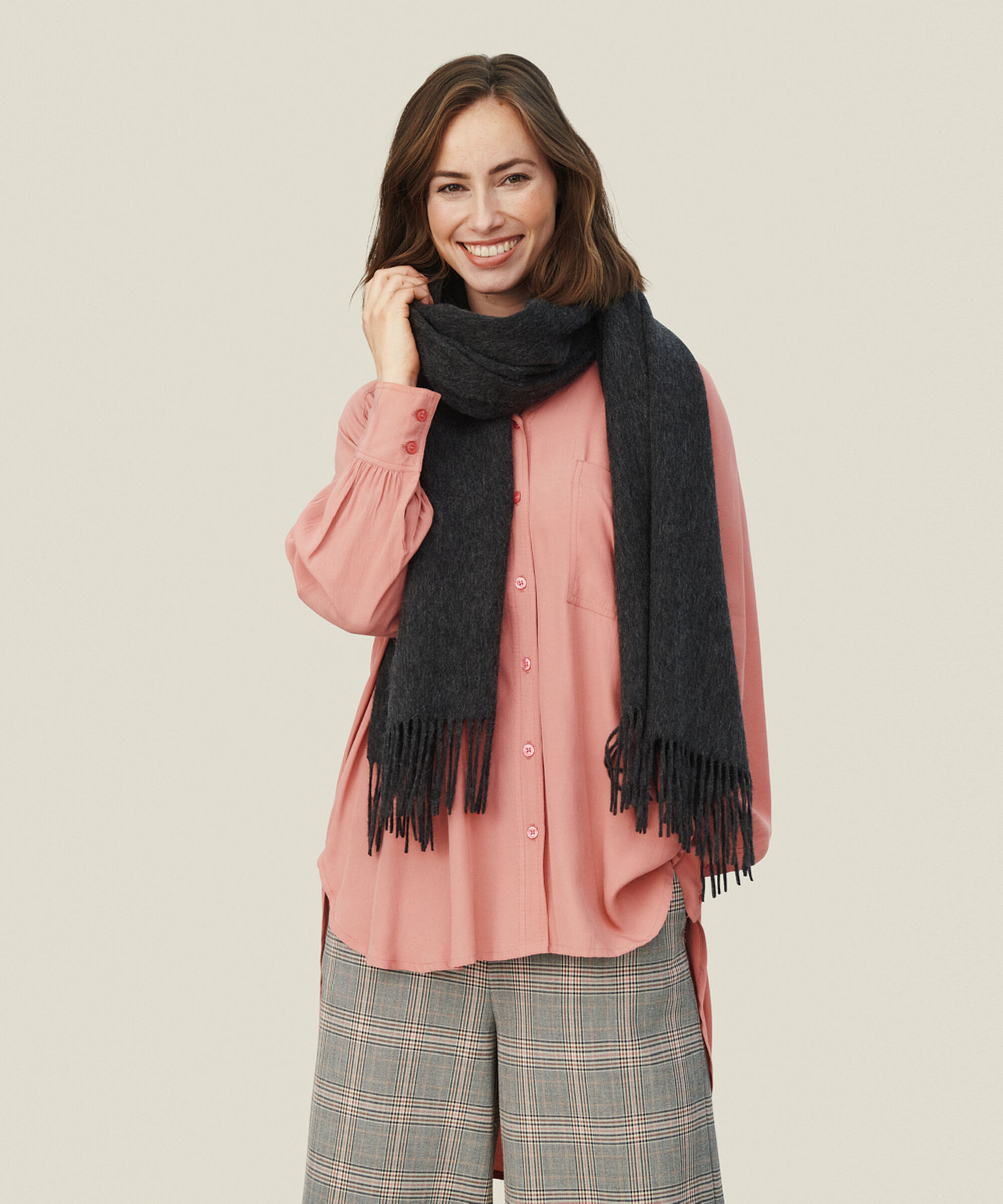 Anna Tørklæde, D. Grey mel.