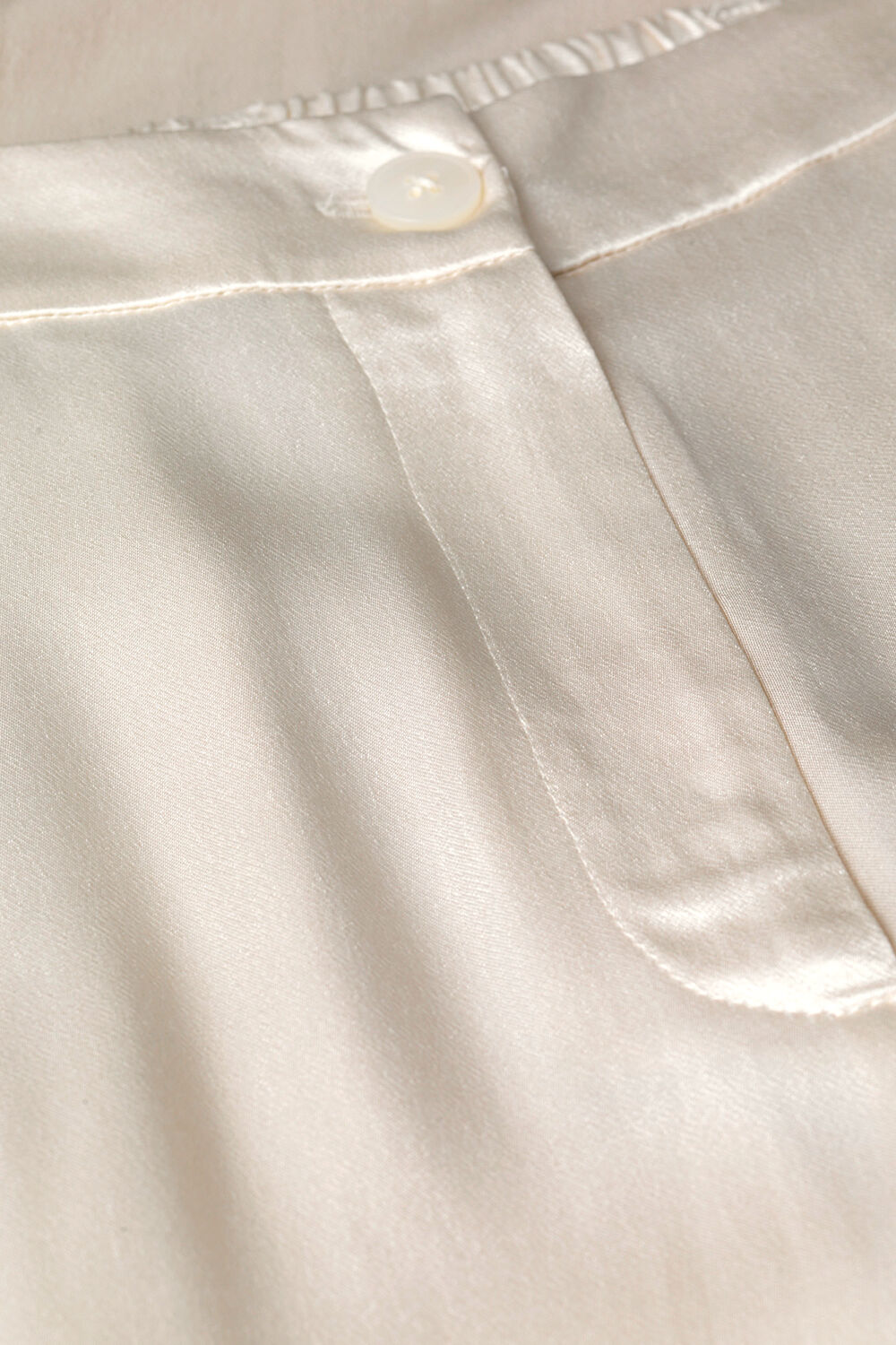 PERINUA BUKSER, Whitecap