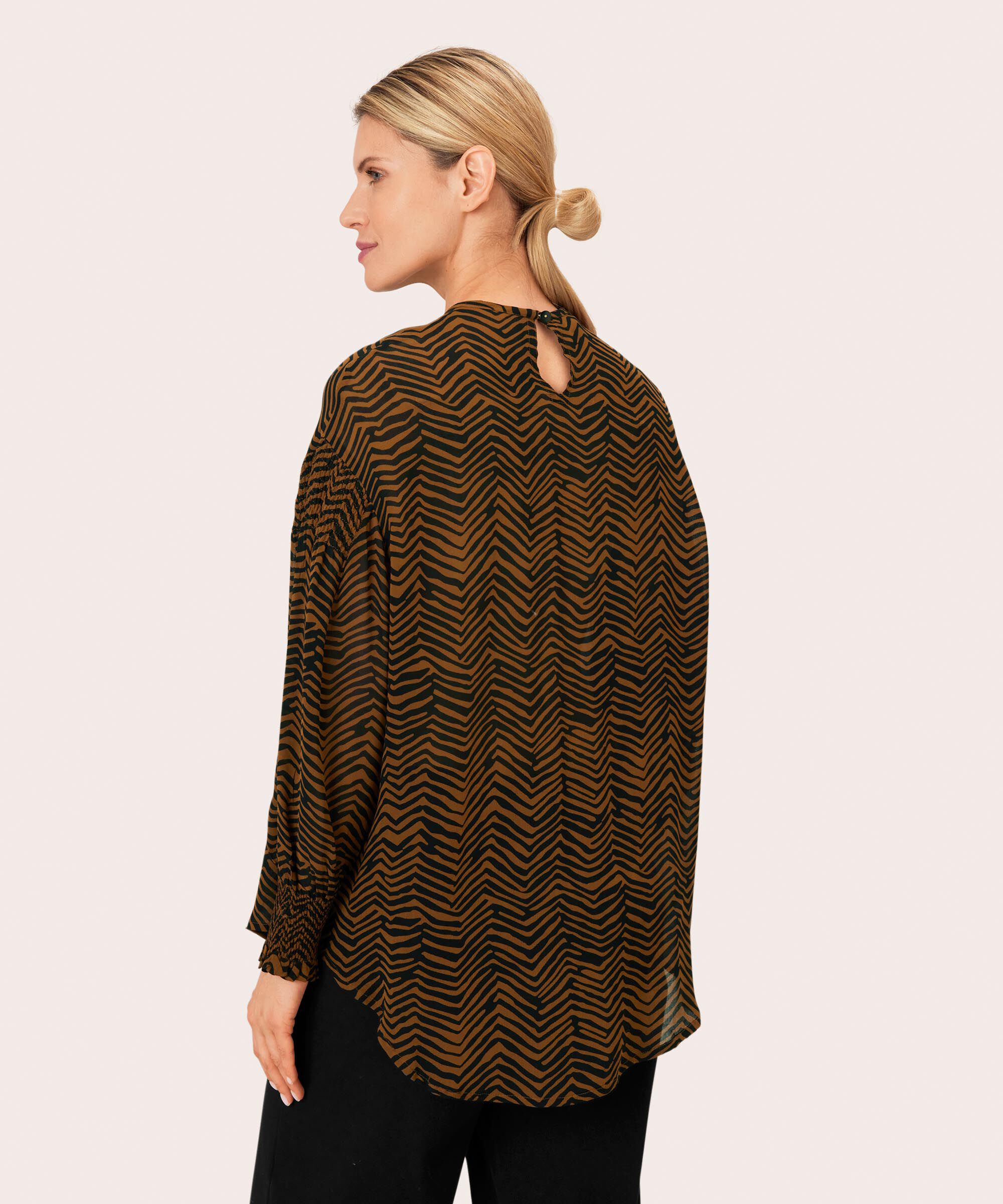 Bine Top, Monk's Robe