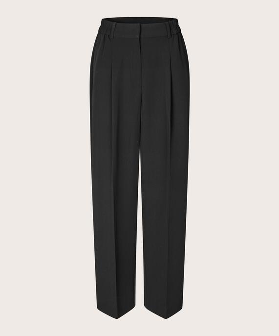 Pryscian Bukser, Black