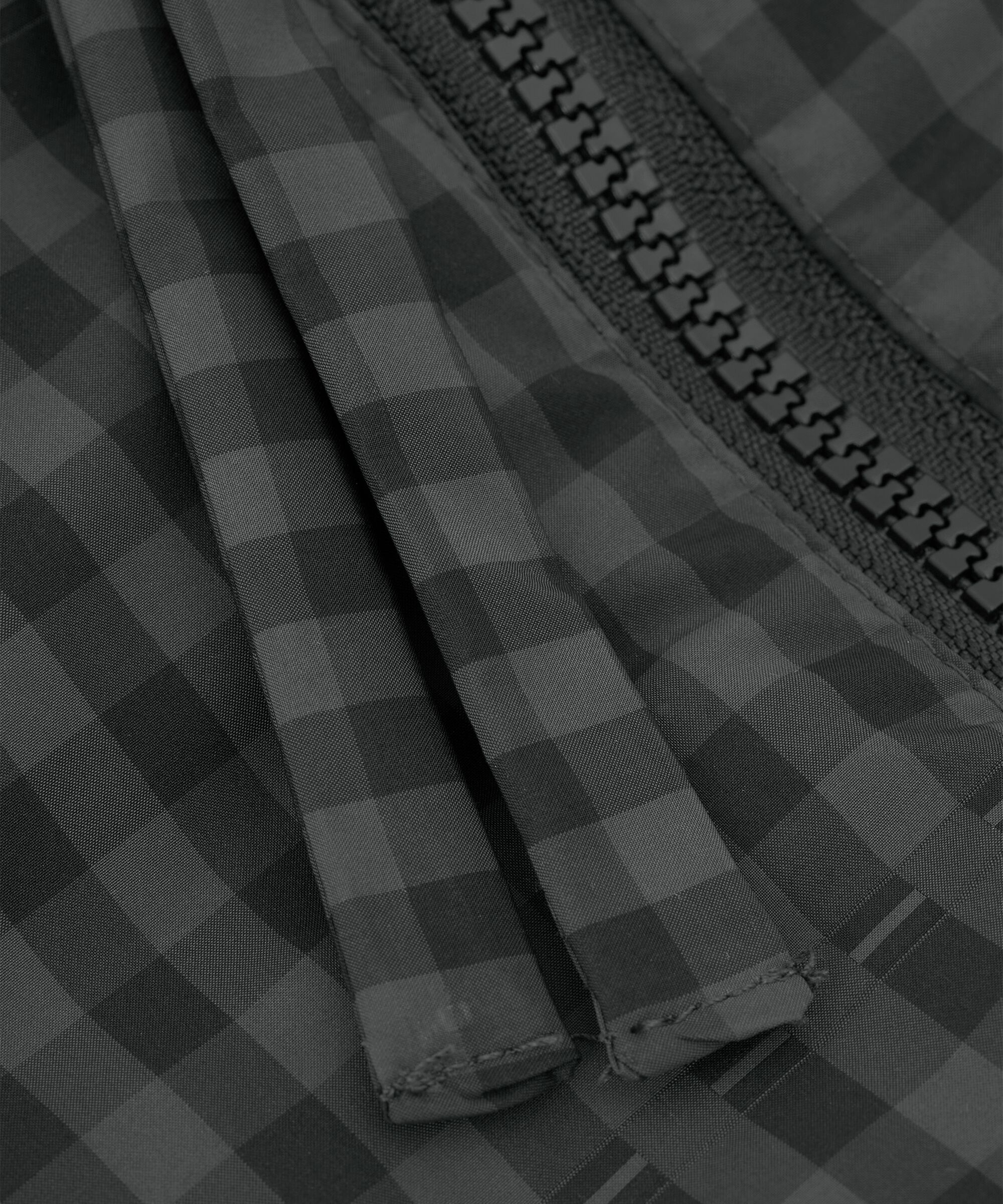 Tika Dunfrakke, Volcanic/Blk