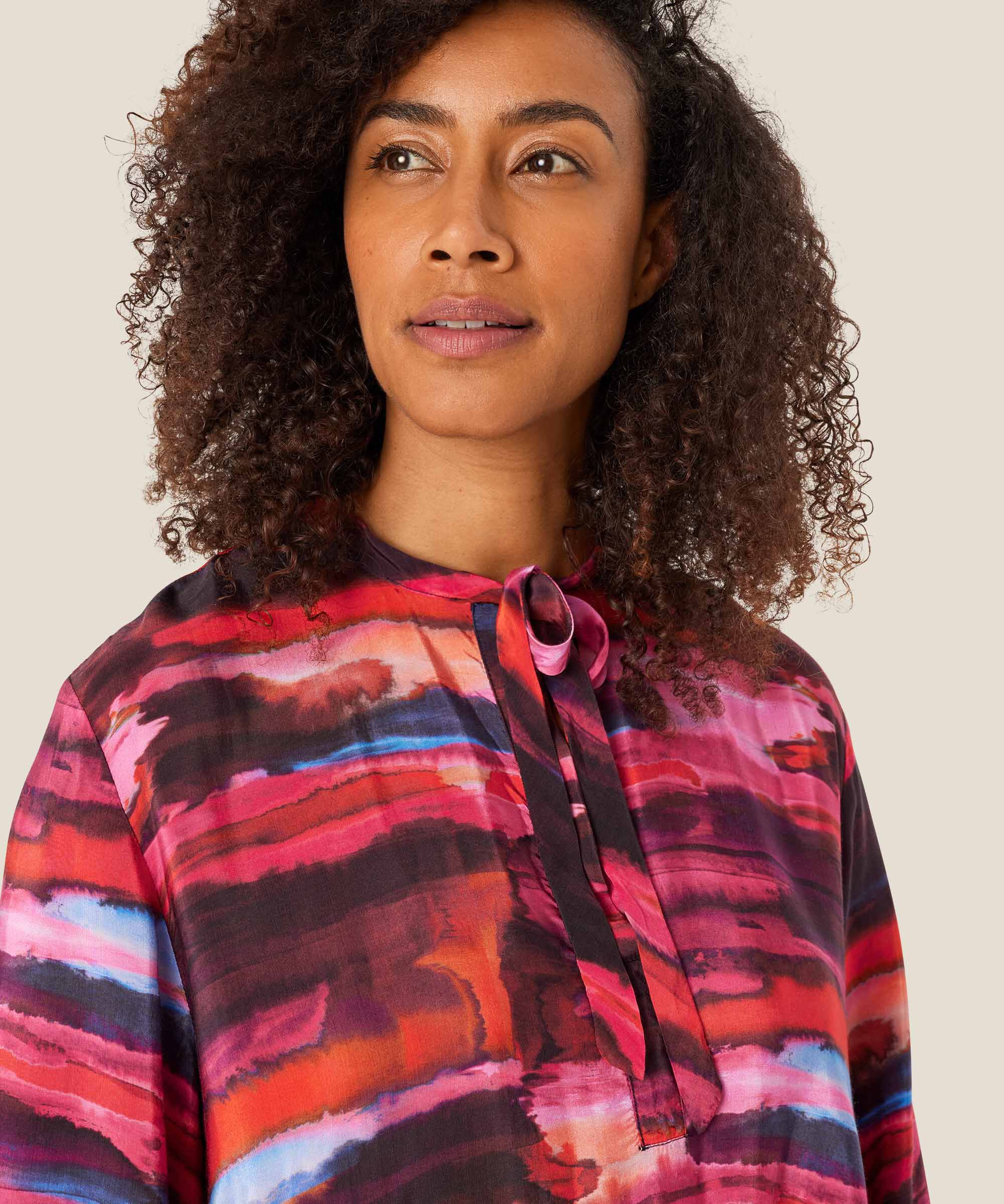 Nishat Kjole, Sun Tomato