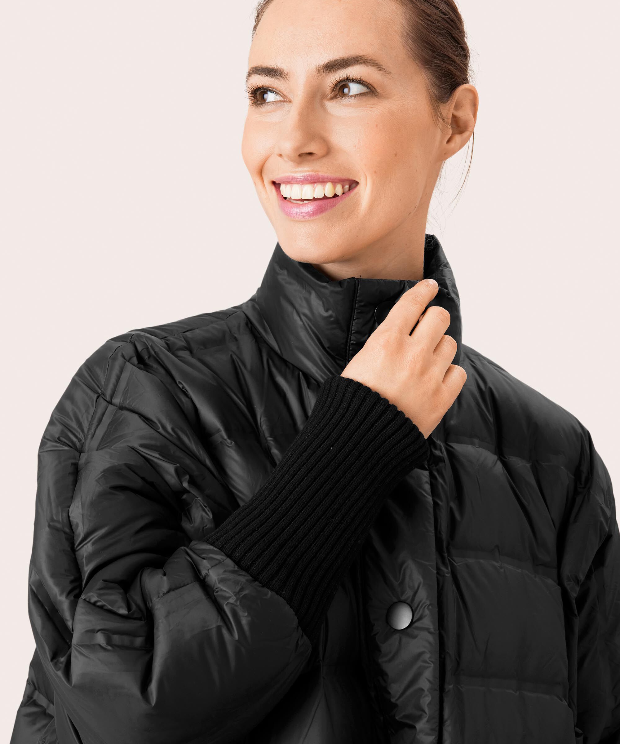 Tilda Dunfrakke, Black
