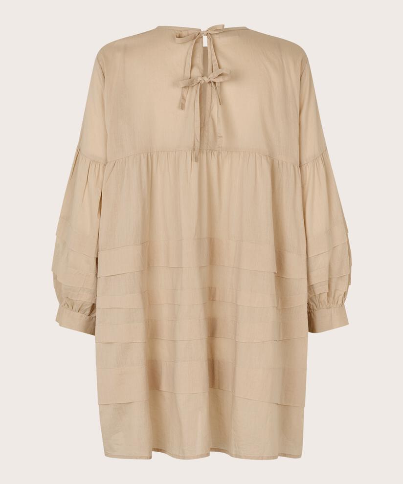 Giaja Tunika, Safari