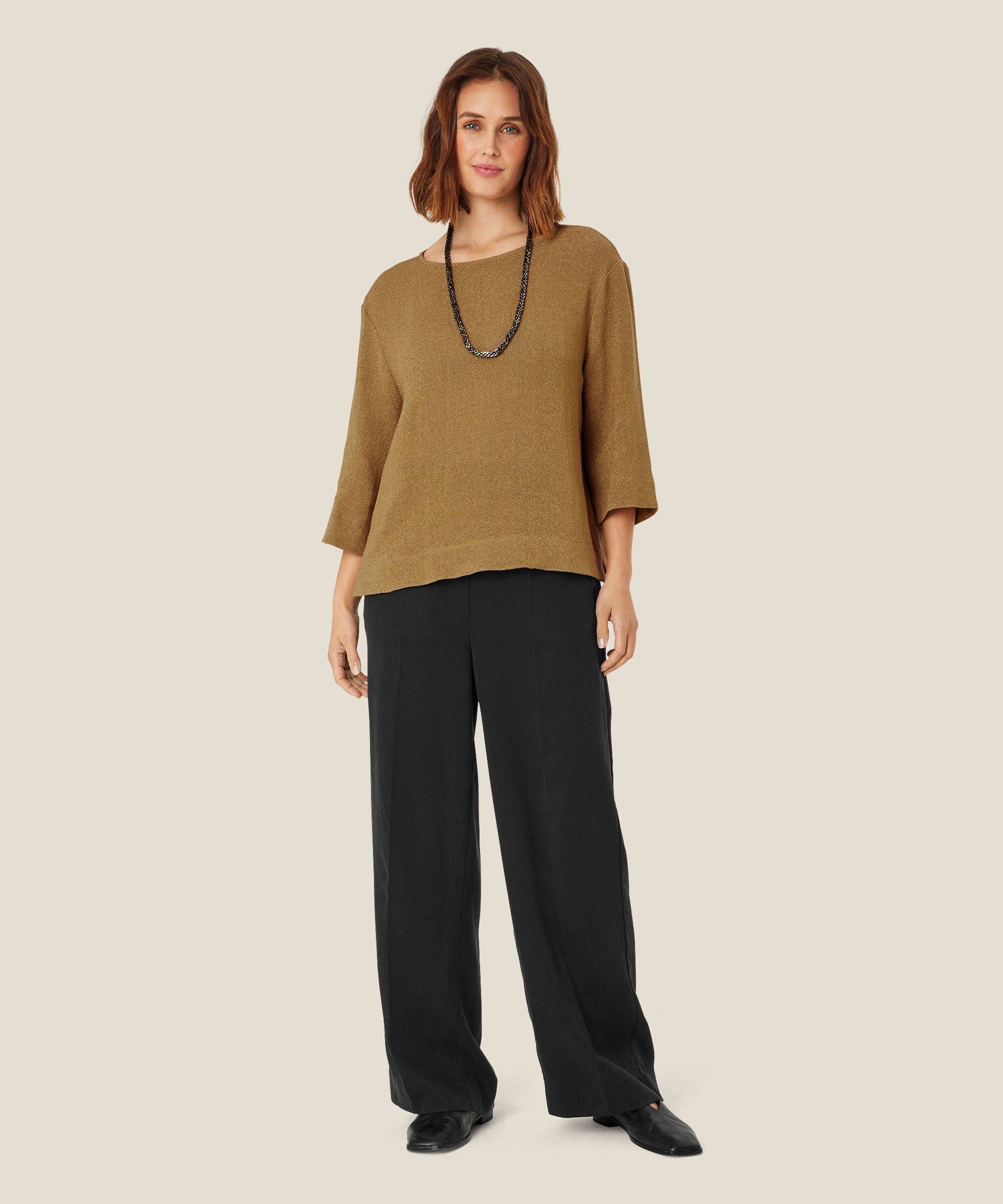 Pippie Bukser, Black