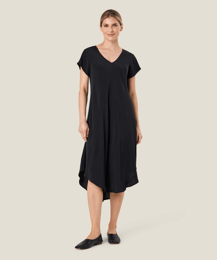 Nebili Kjole, Black