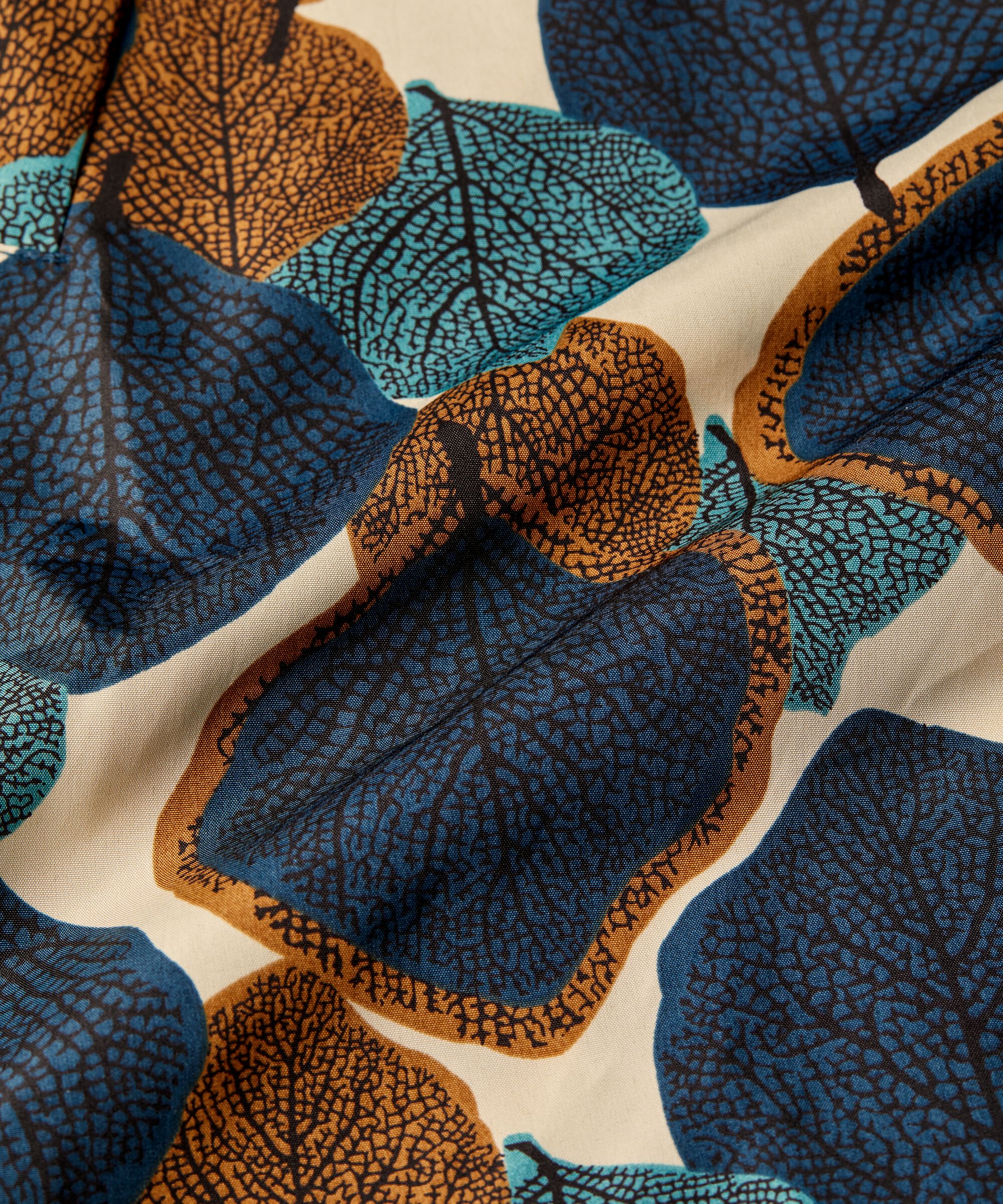 Trina Regnfrakke, Moonlit Ocean