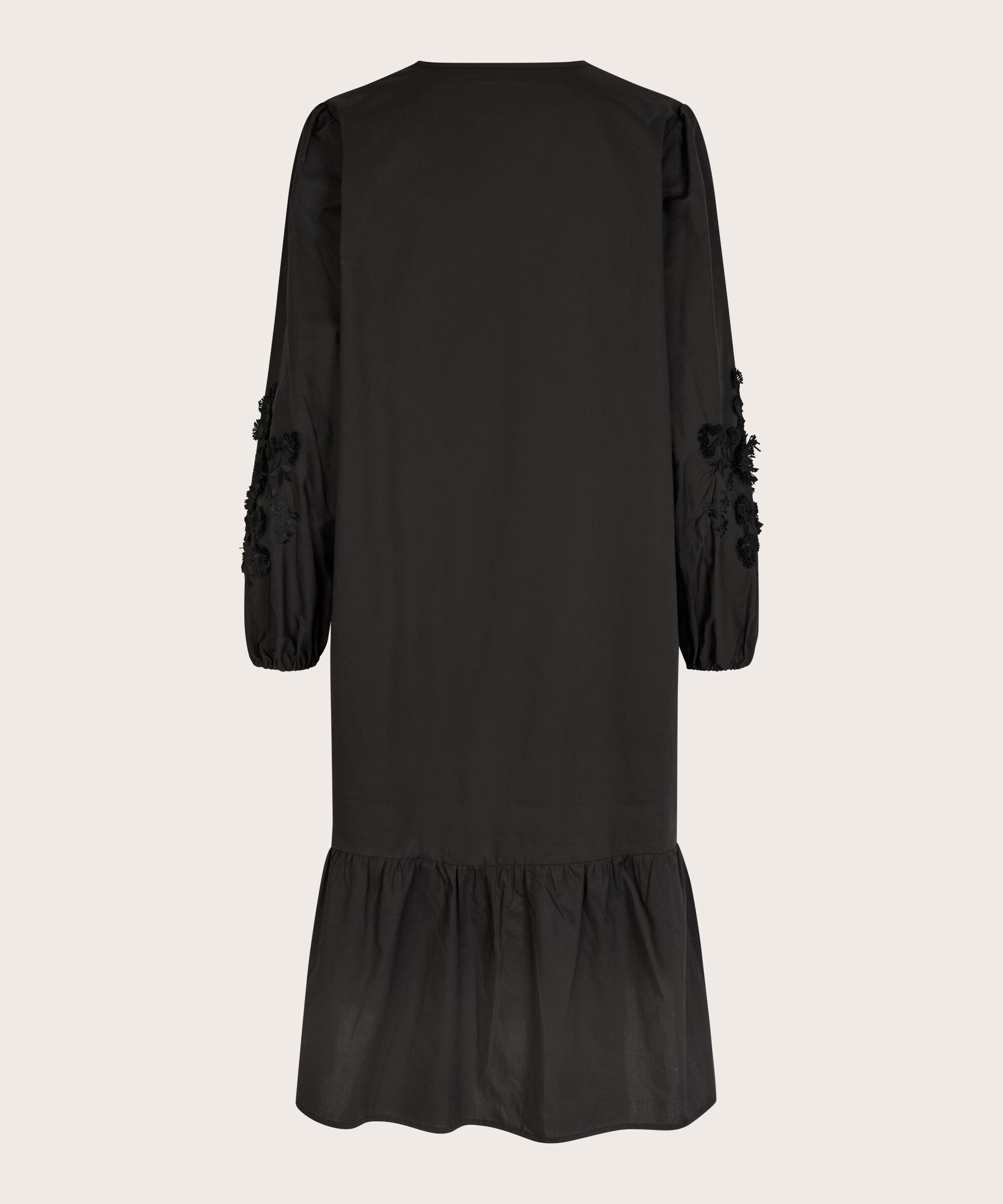 Najran Kjole, Black
