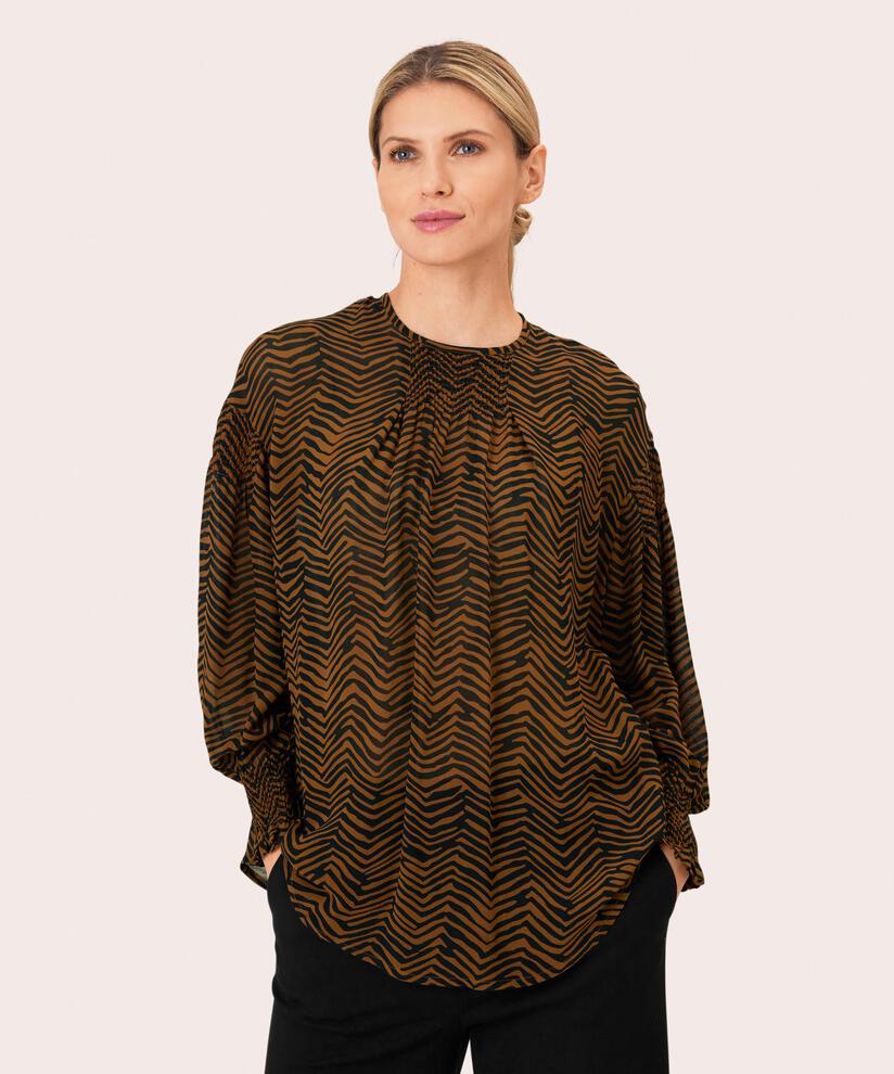 Bine Top, Monk's Robe